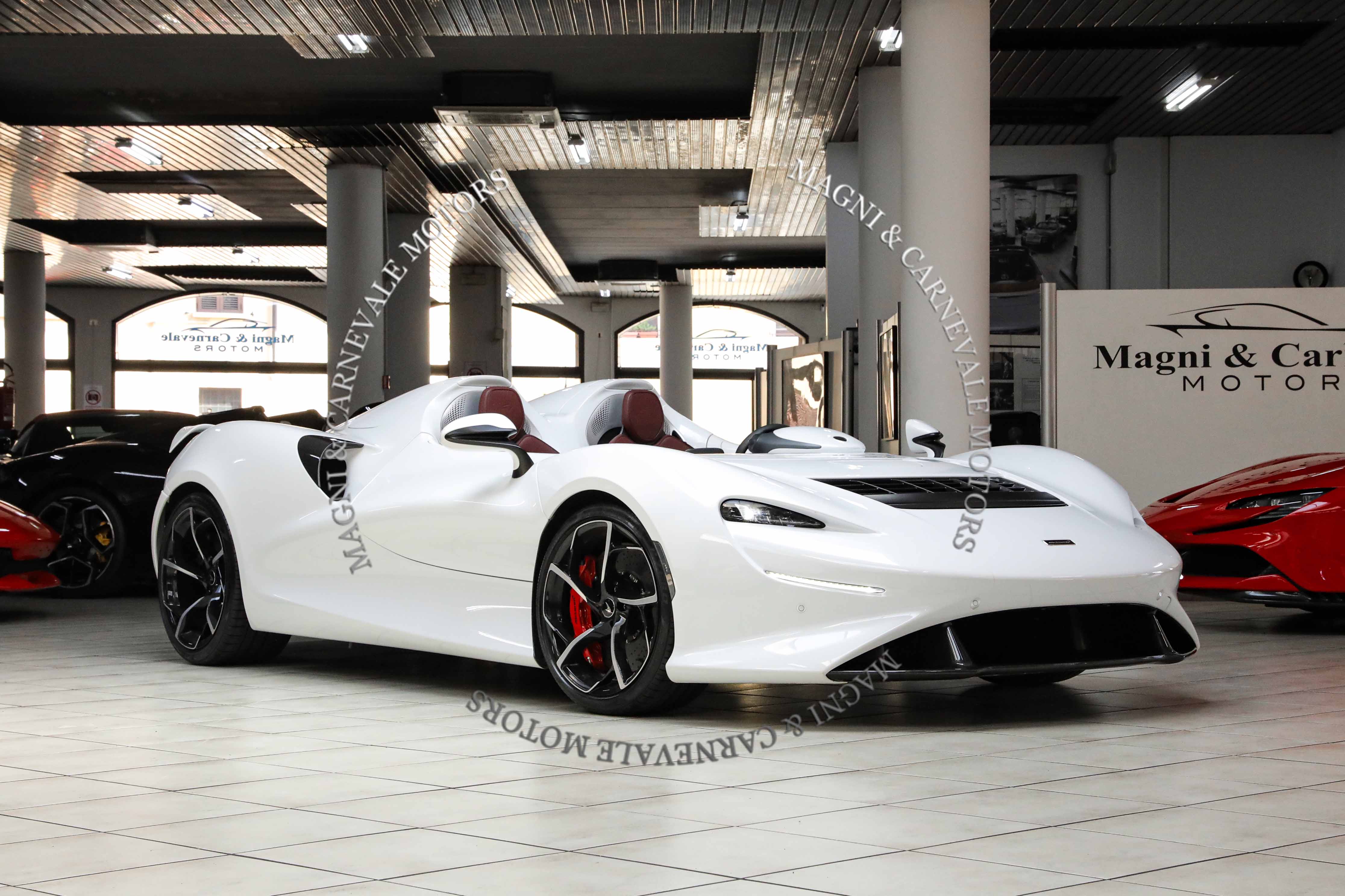 2021 McLaren Elva offered by a specialist dealer in Milan, Italy, photo 4 of 20
