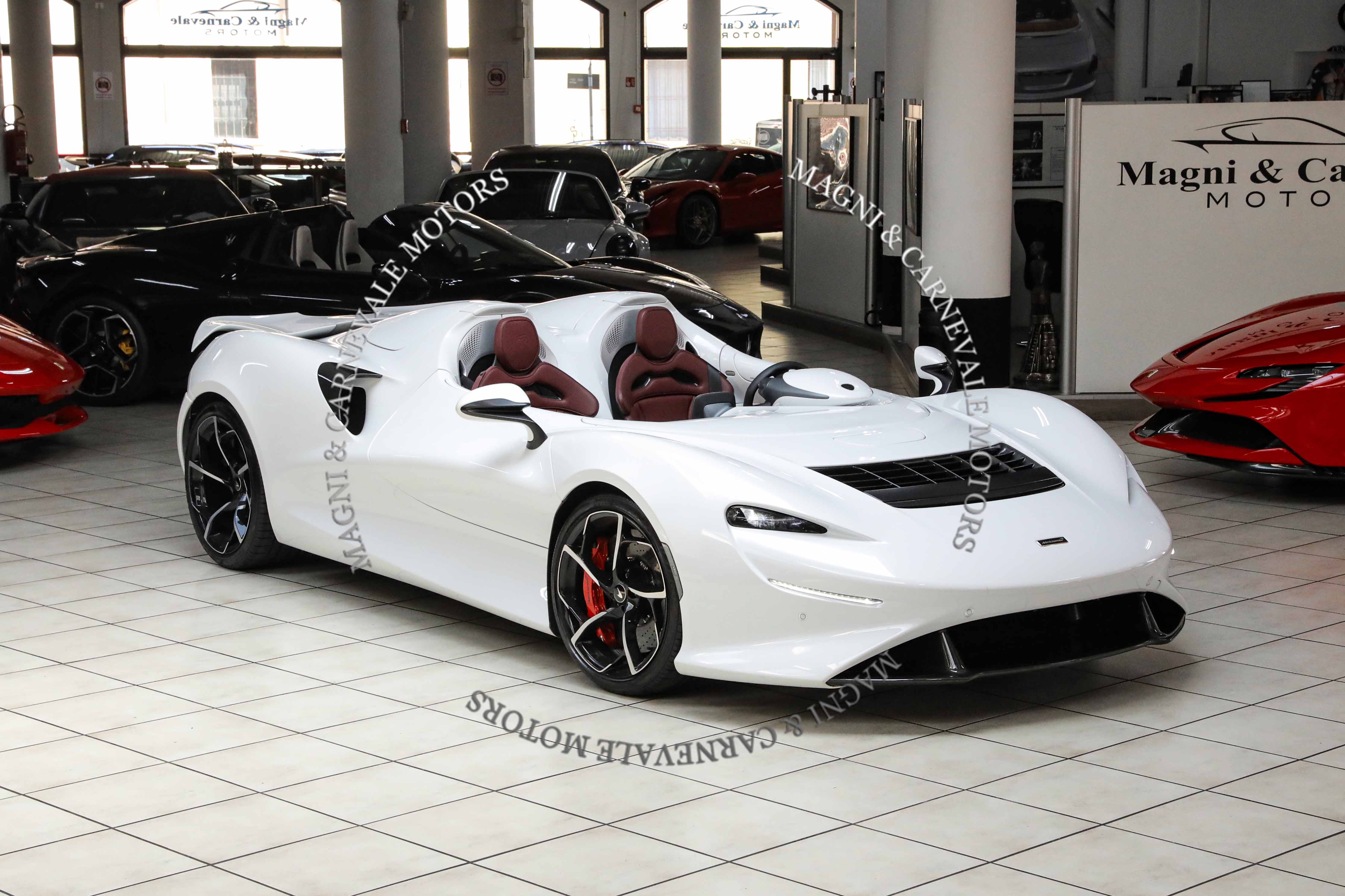 2021 McLaren Elva offered by a specialist dealer in Milan, Italy, photo 5 of 20