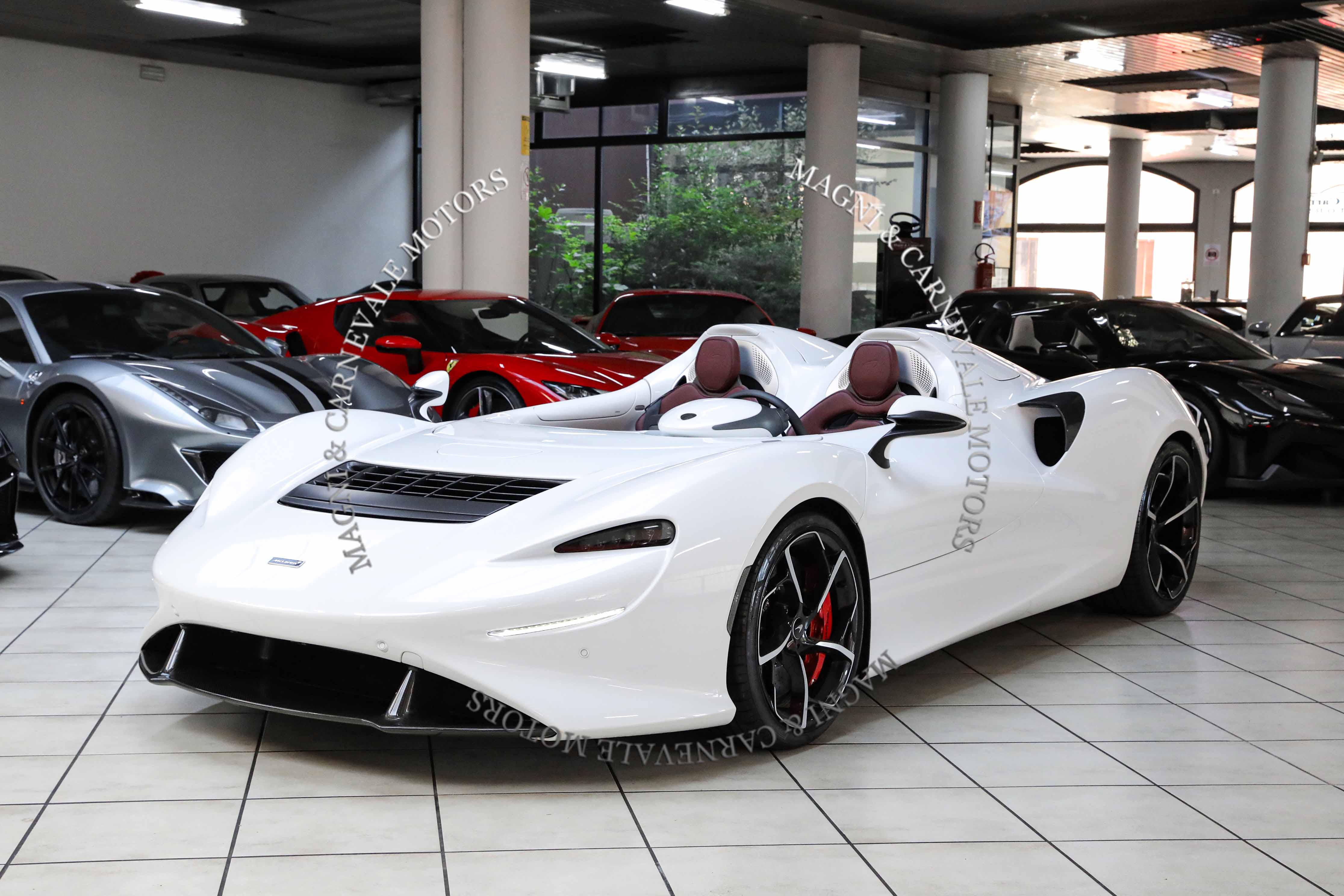 2021 McLaren Elva offered by a specialist dealer in Milan, Italy, photo 13 of 20