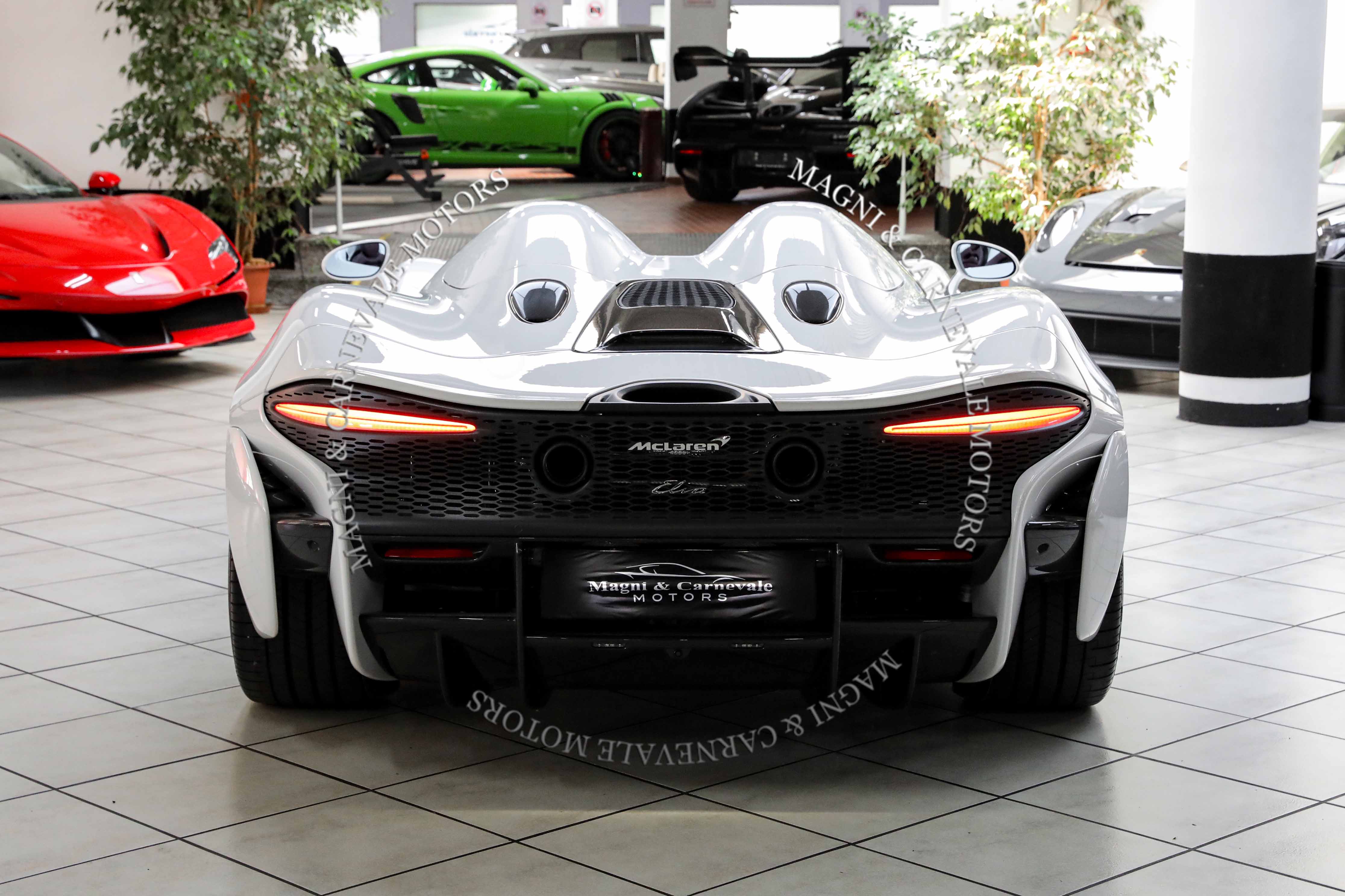 2021 McLaren Elva offered by a specialist dealer in Milan, Italy, photo 16 of 20