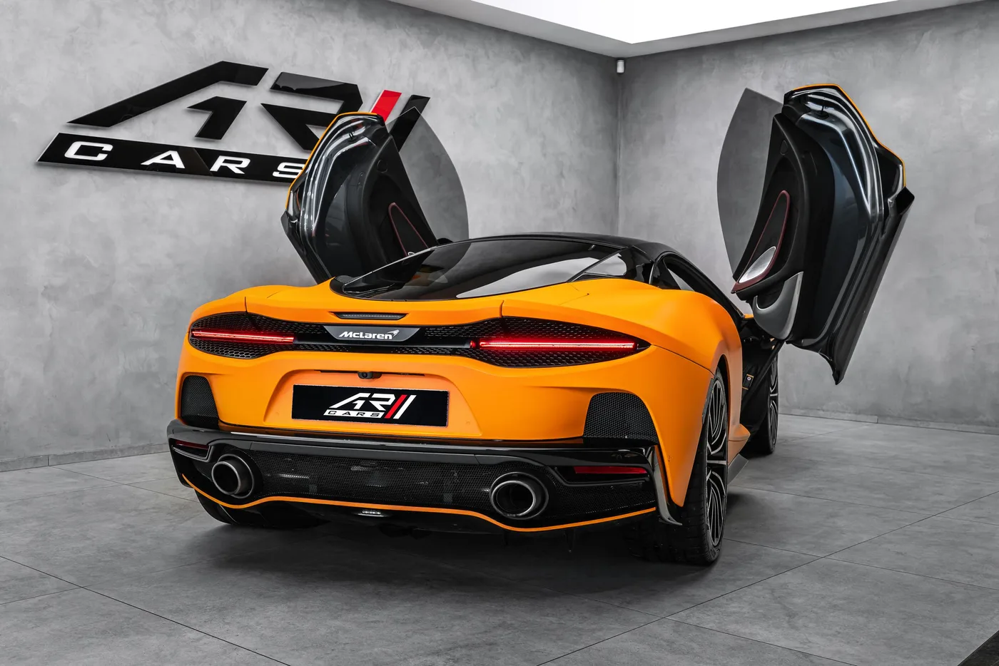 2021 McLaren GT angeboten von einem Fachhändler in Ostrava, Tschechien, Foto 5 von 15