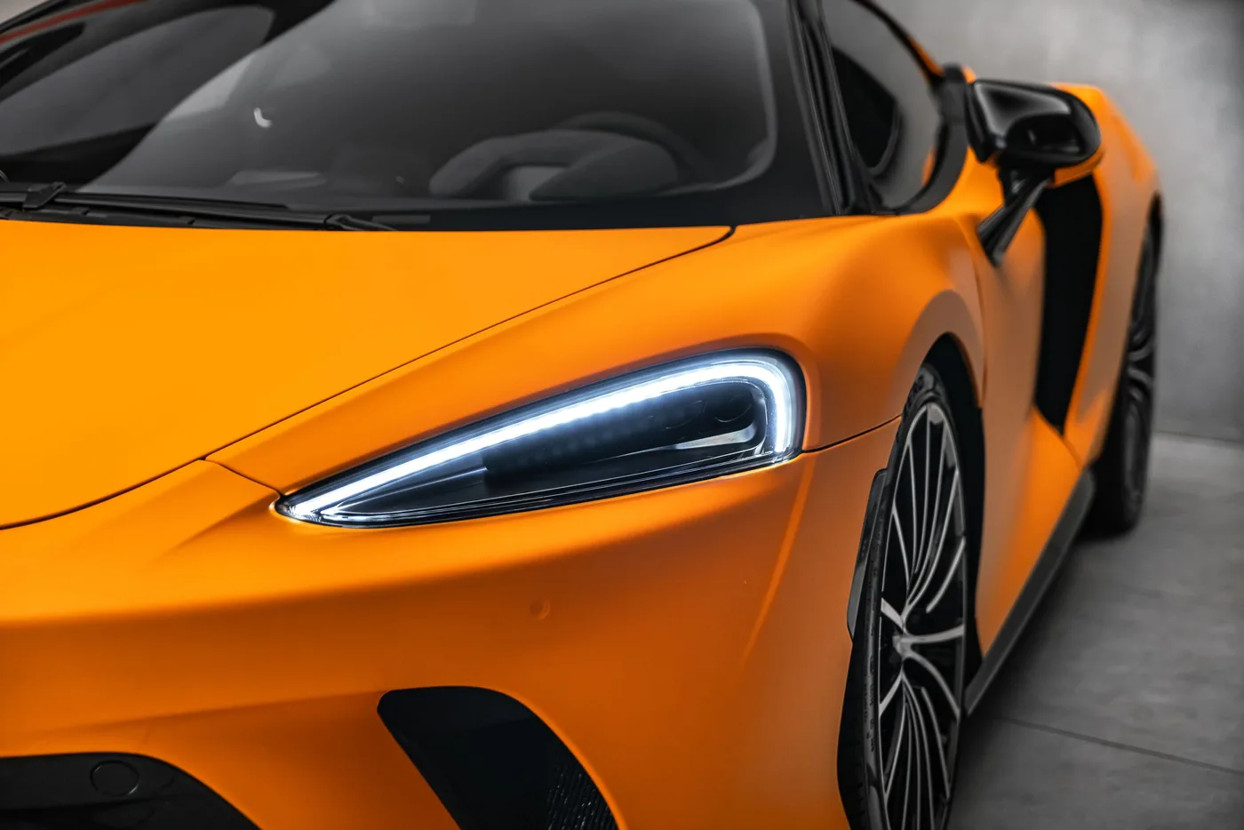 2021 McLaren GT angeboten von einem Fachhändler in Ostrava, Tschechien, Foto 8 von 15