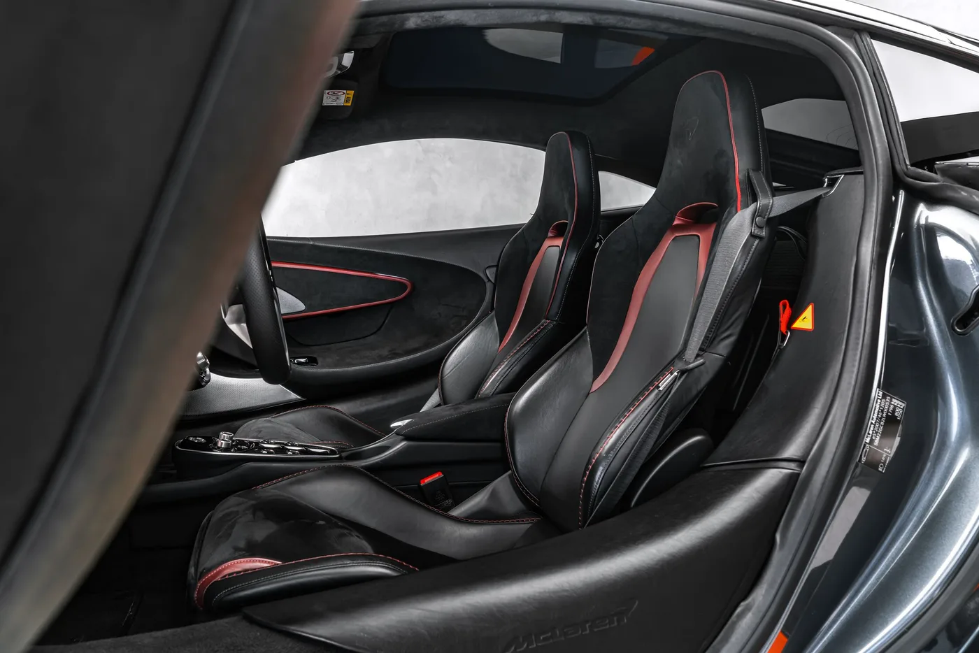 2021 McLaren GT angeboten von einem Fachhändler in Ostrava, Tschechien, Foto 15 von 15
