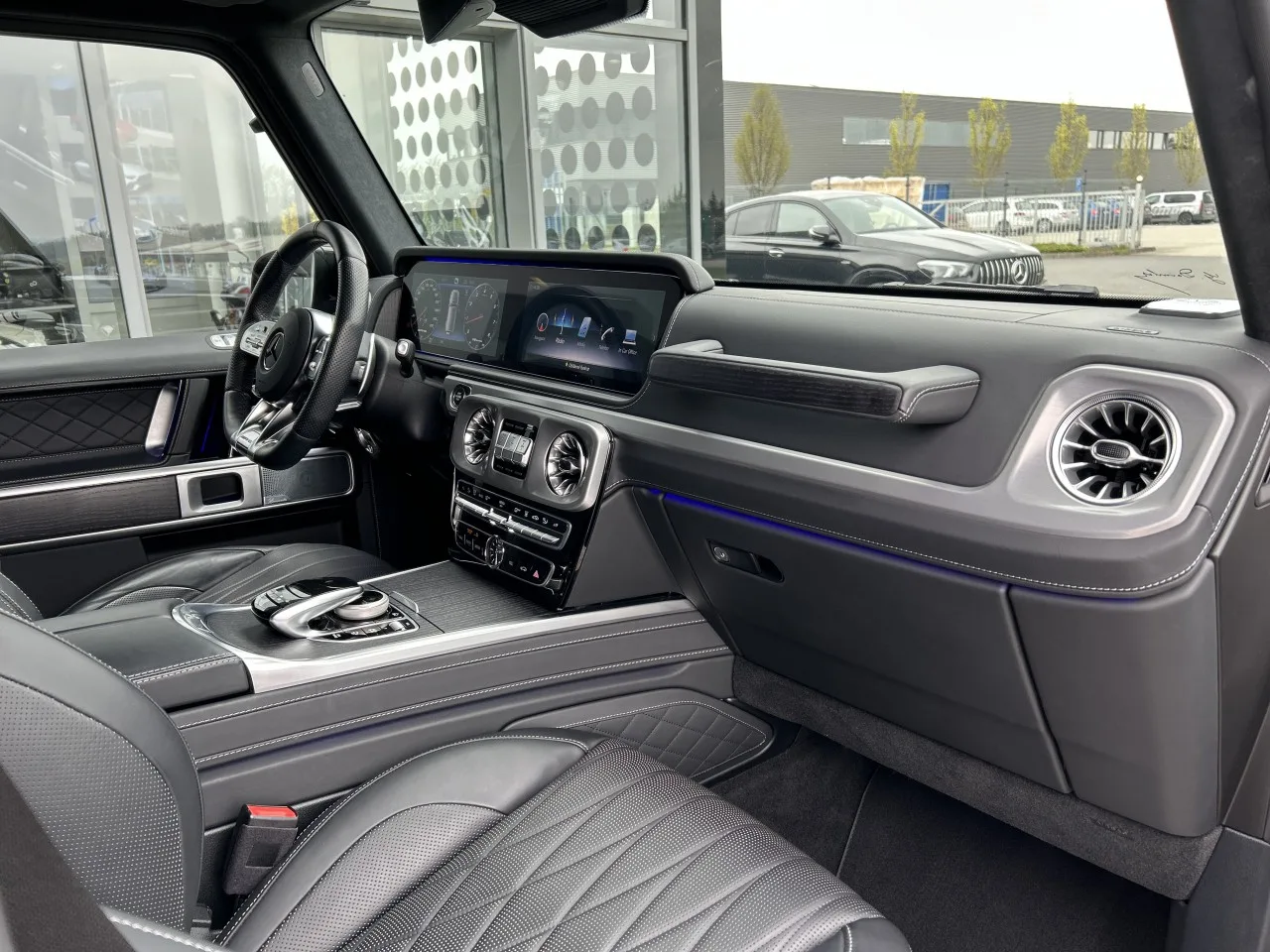 2021 Mercedes-AMG G 63 Night package offered by a specialist dealer in Písek, Czechia, photo 15 of 38