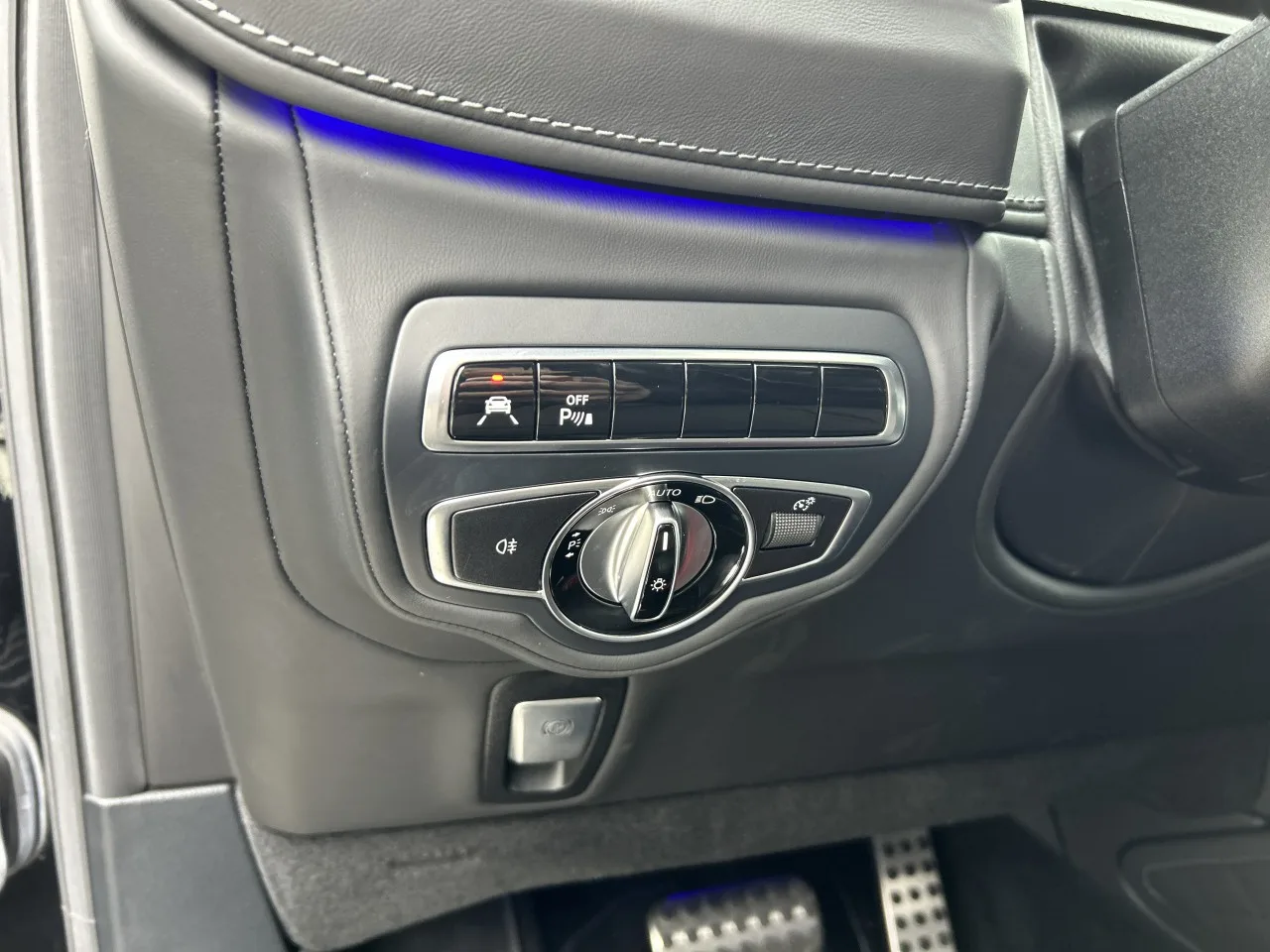 2021 Mercedes-AMG G 63 Night package offered by a specialist dealer in Písek, Czechia, photo 24 of 38