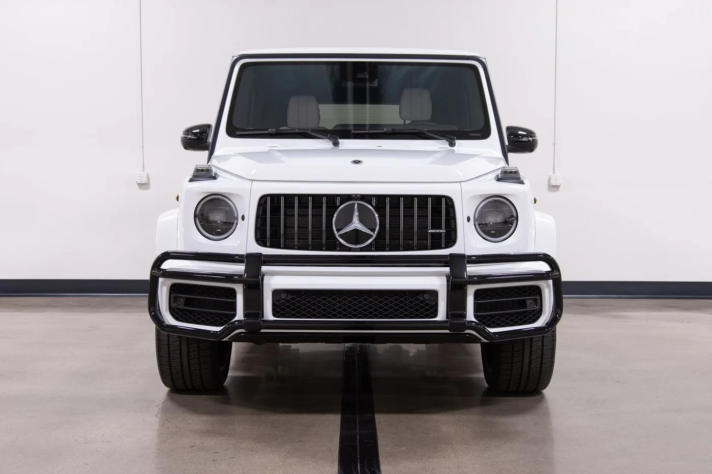 2021 Mercedes-AMG G 63 sold by a specialist dealer in Costa Mesa, United States, photo 3 of 15