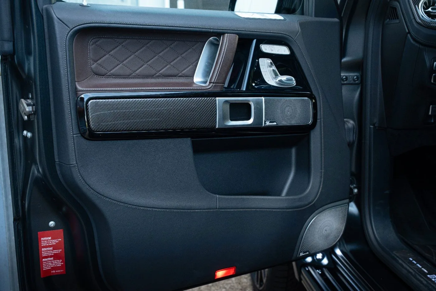 2021 Mercedes-AMG G 63 offered by a supercar dealer in Gronau, Germany, photo 17 of 25