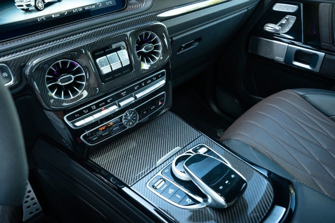 2021 Mercedes-AMG G 63 offered by a supercar dealer in Gronau, Germany, photo 22 of 25