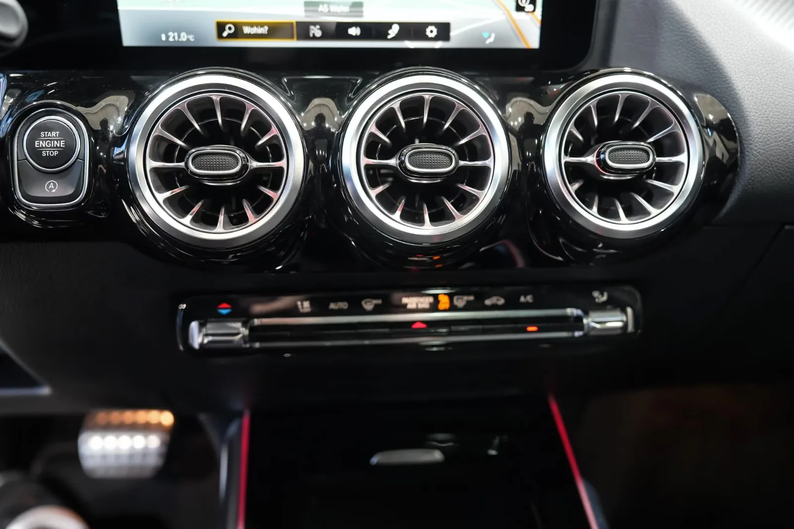 2021 Mercedes-AMG GLA 35 4MATIC, 19/25