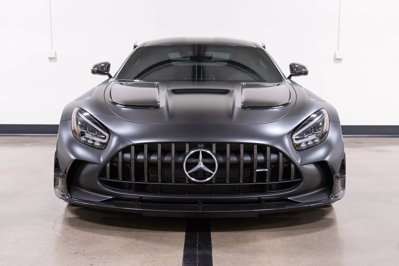 2021 Mercedes-AMG GT Black Series vendue par un concessionnaire spécialisé à Costa Mesa, États-Unis, photo 3 sur 15