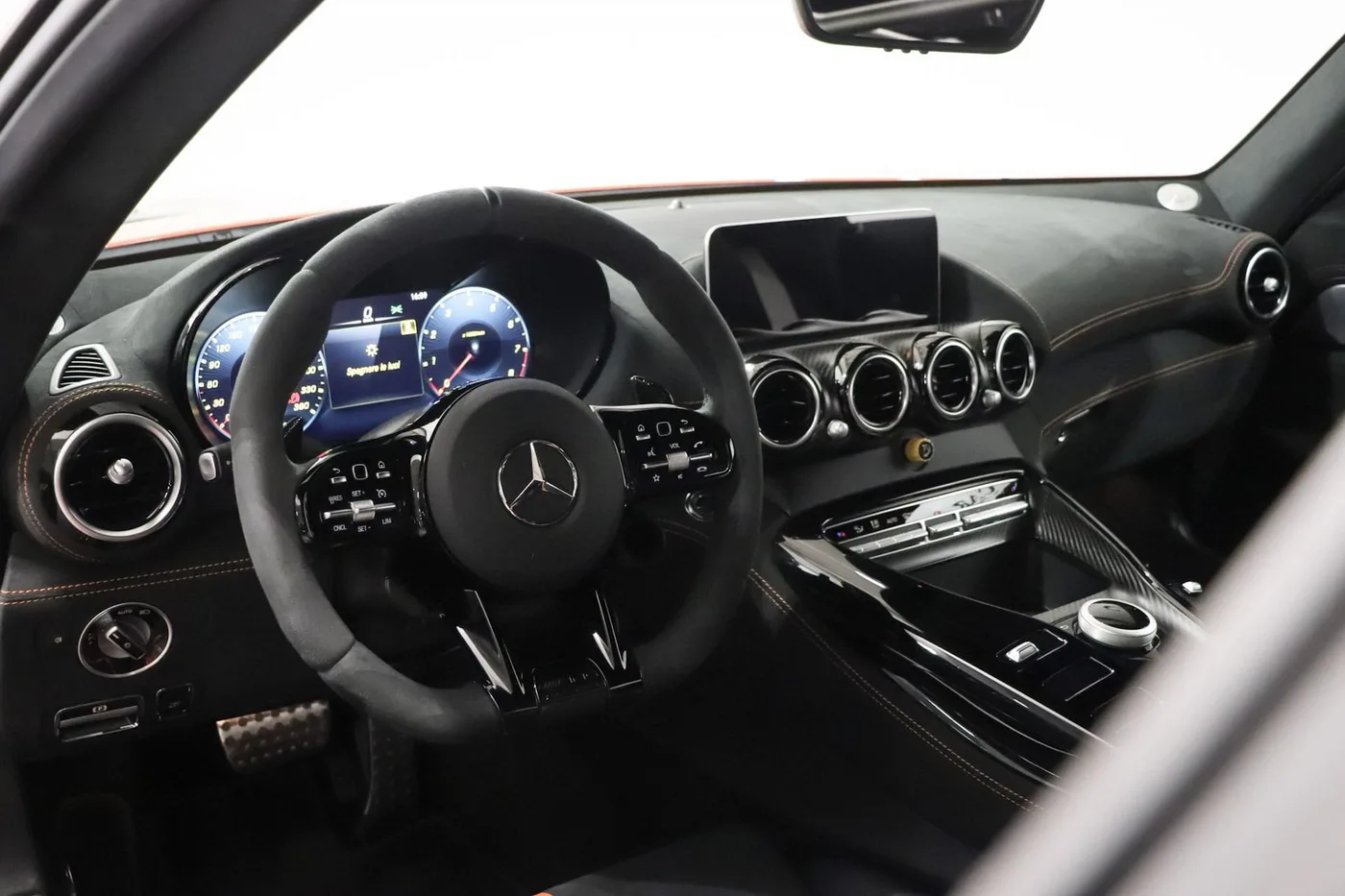 2021 Mercedes-AMG GT Black Series proposée par un spécialiste de la supercar à Zibido San Giacomo, Italie, photo 8 sur 23