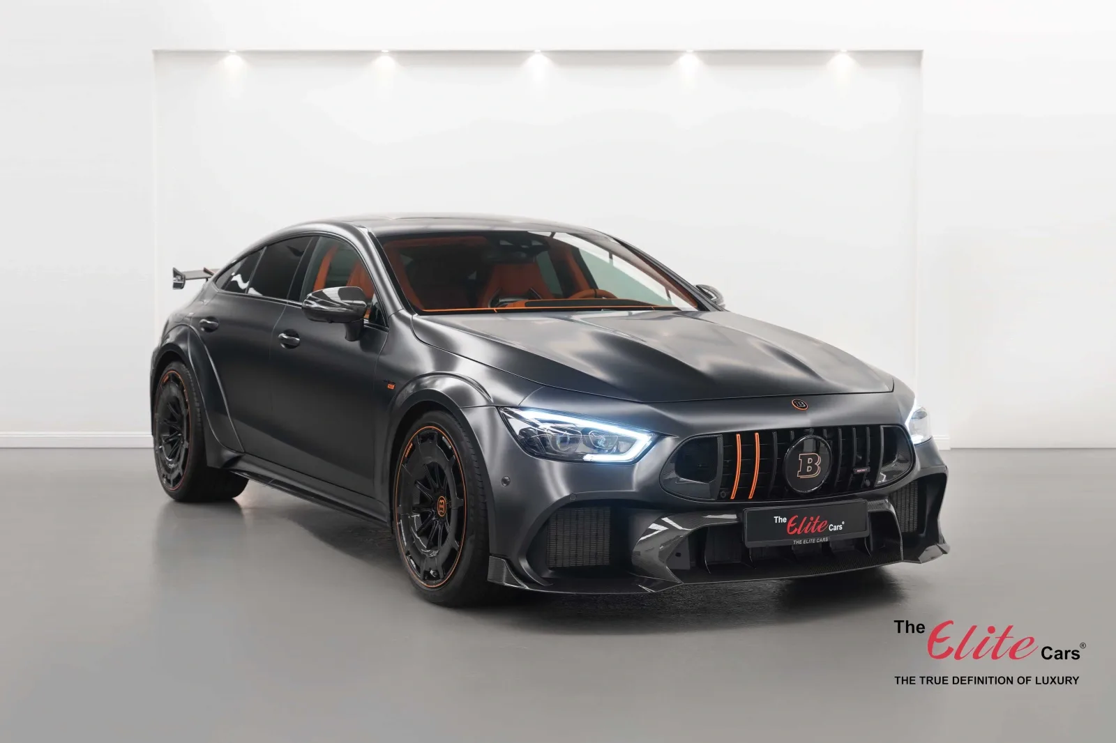 2021 Brabus Rocket 900 proposée par un concessionnaire spécialisé à Dubai, Émirats arabes unis, photo principale