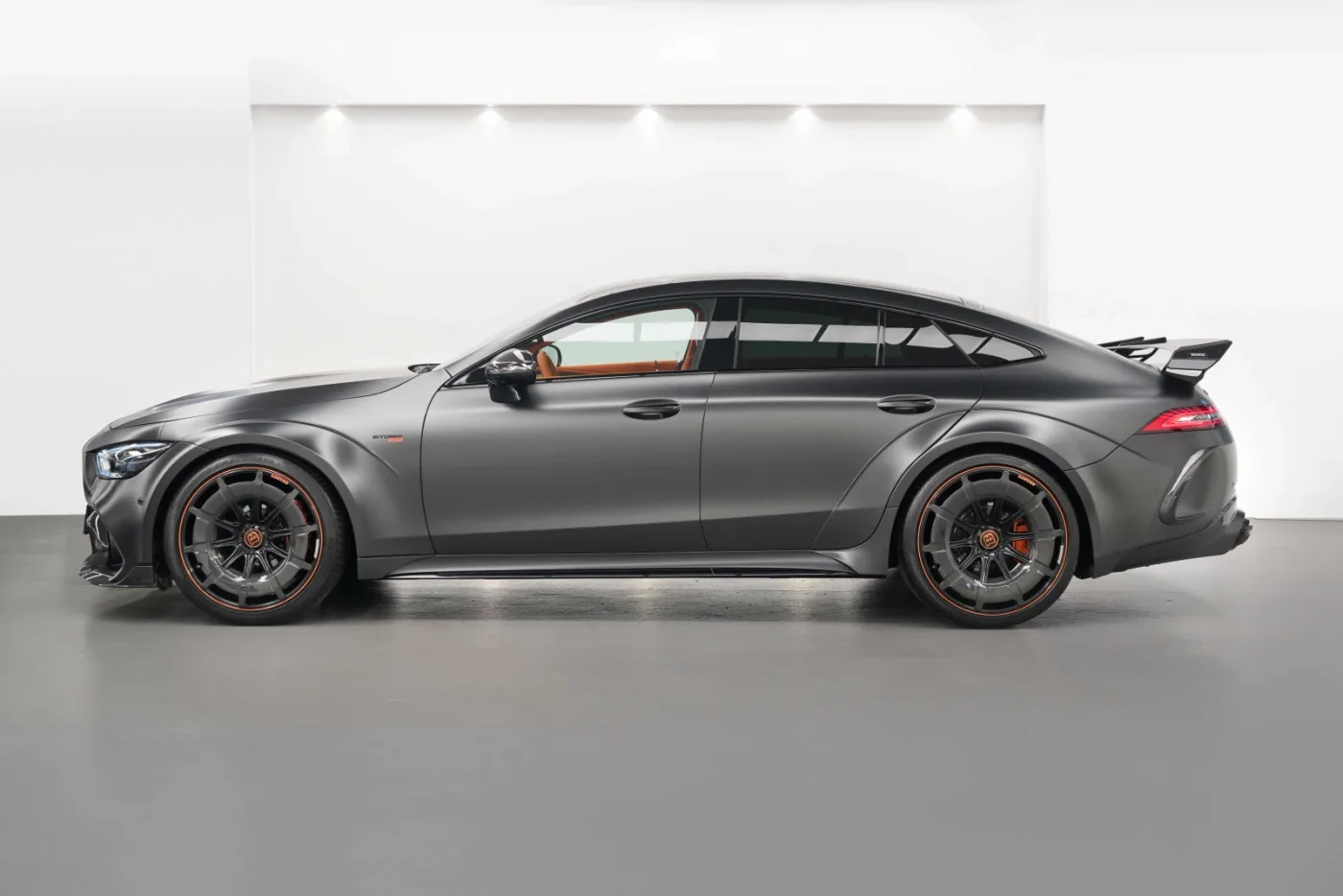 2021 Brabus Rocket 900 offered by a specialist dealer in Dubai, United Arab Emirates, photo 3 of 10