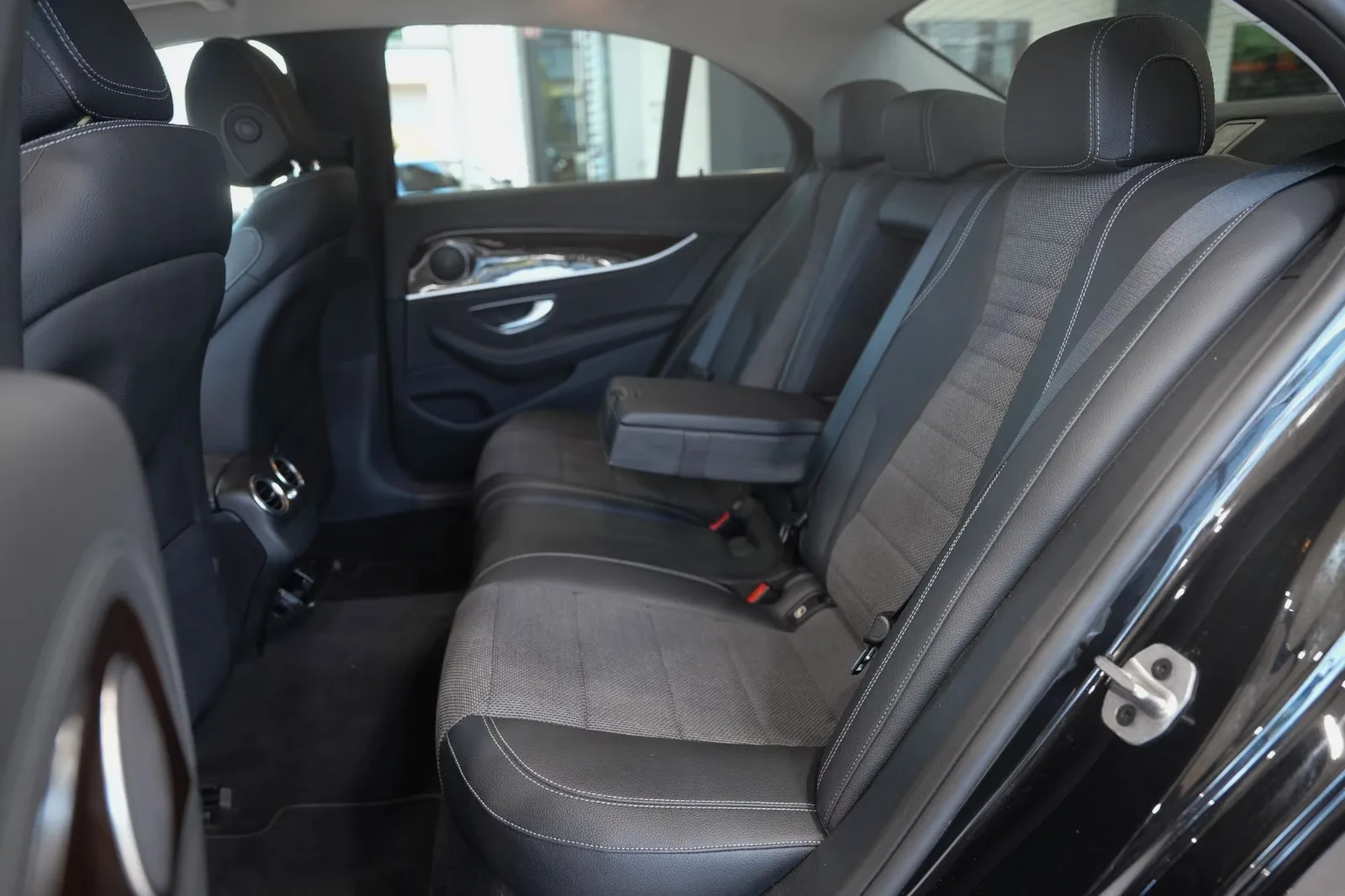 2021 Mercedes-Benz E 300 Exclusive, 9/19