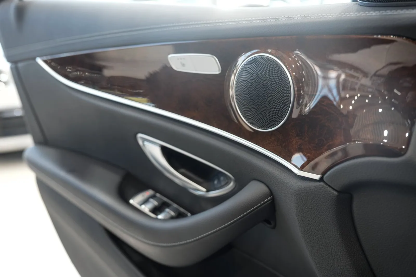 2021 Mercedes-Benz E 300 Exclusive, 16/19
