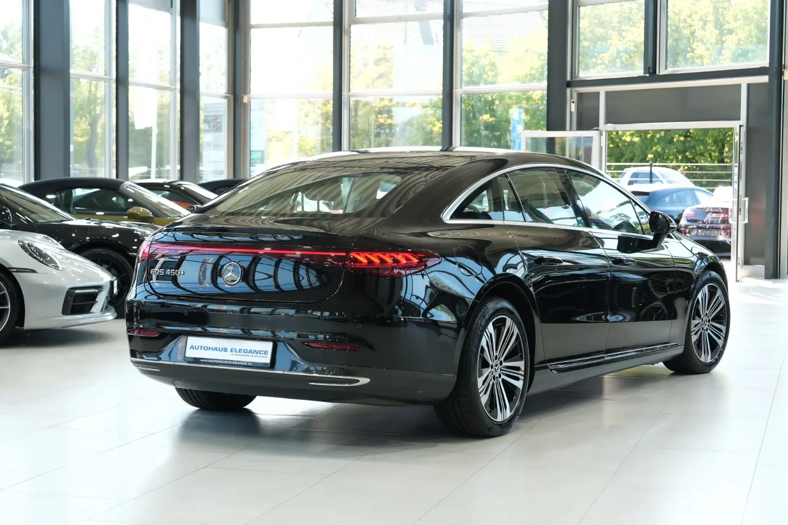 2021 Mercedes-Benz EQS 450+ Electric Art, 2/25