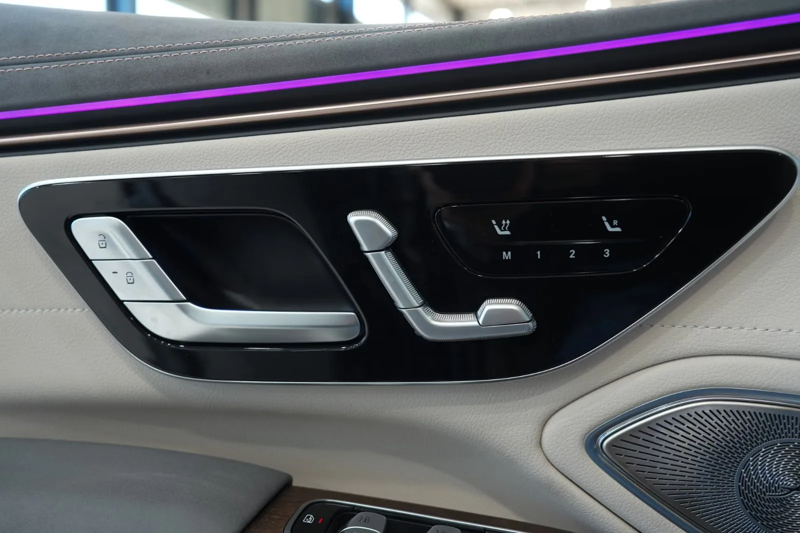 2021 Mercedes-Benz EQS 450+ Electric Art, 18/25