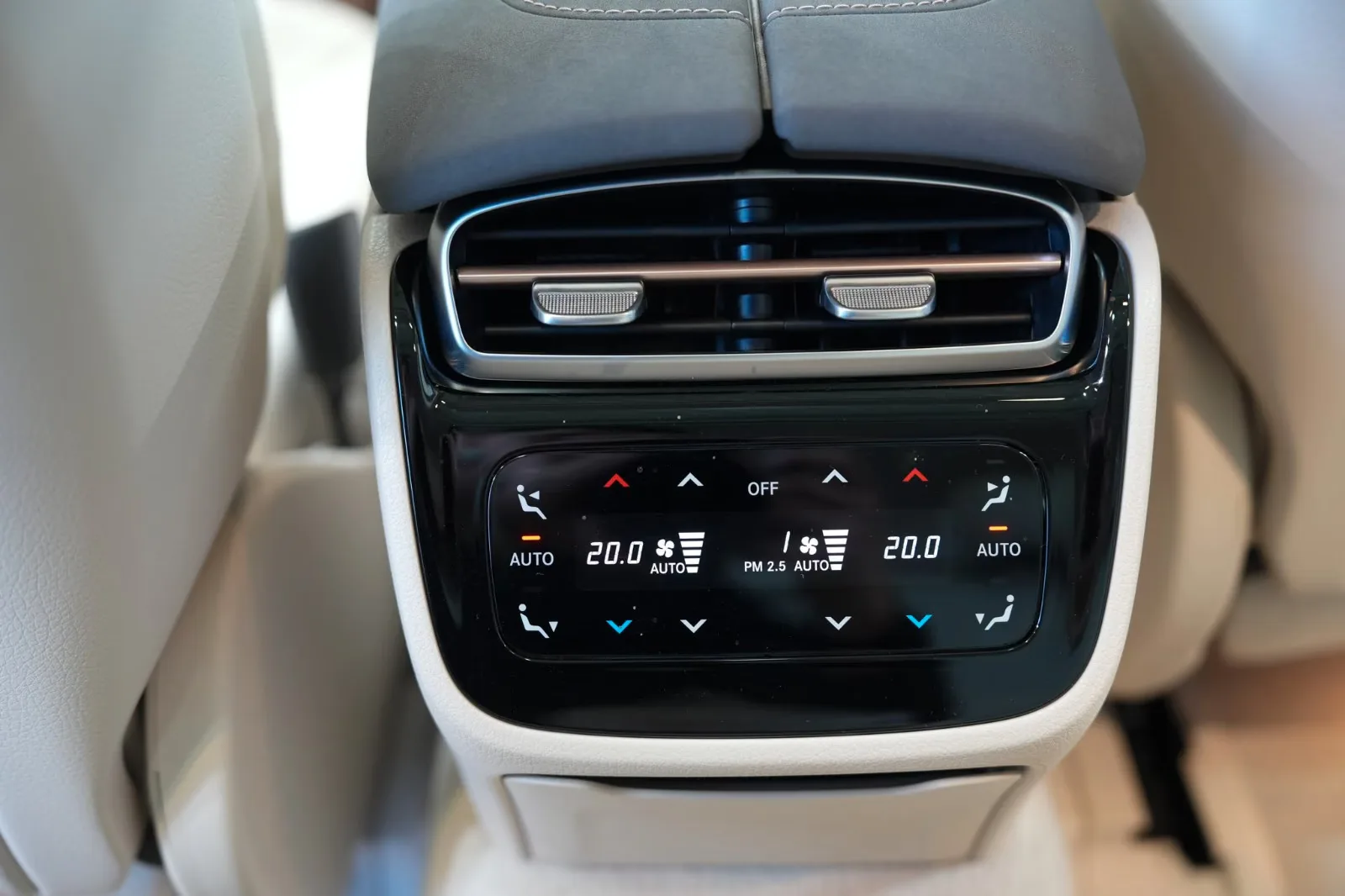 2021 Mercedes-Benz EQS 450+ Electric Art, 24/25