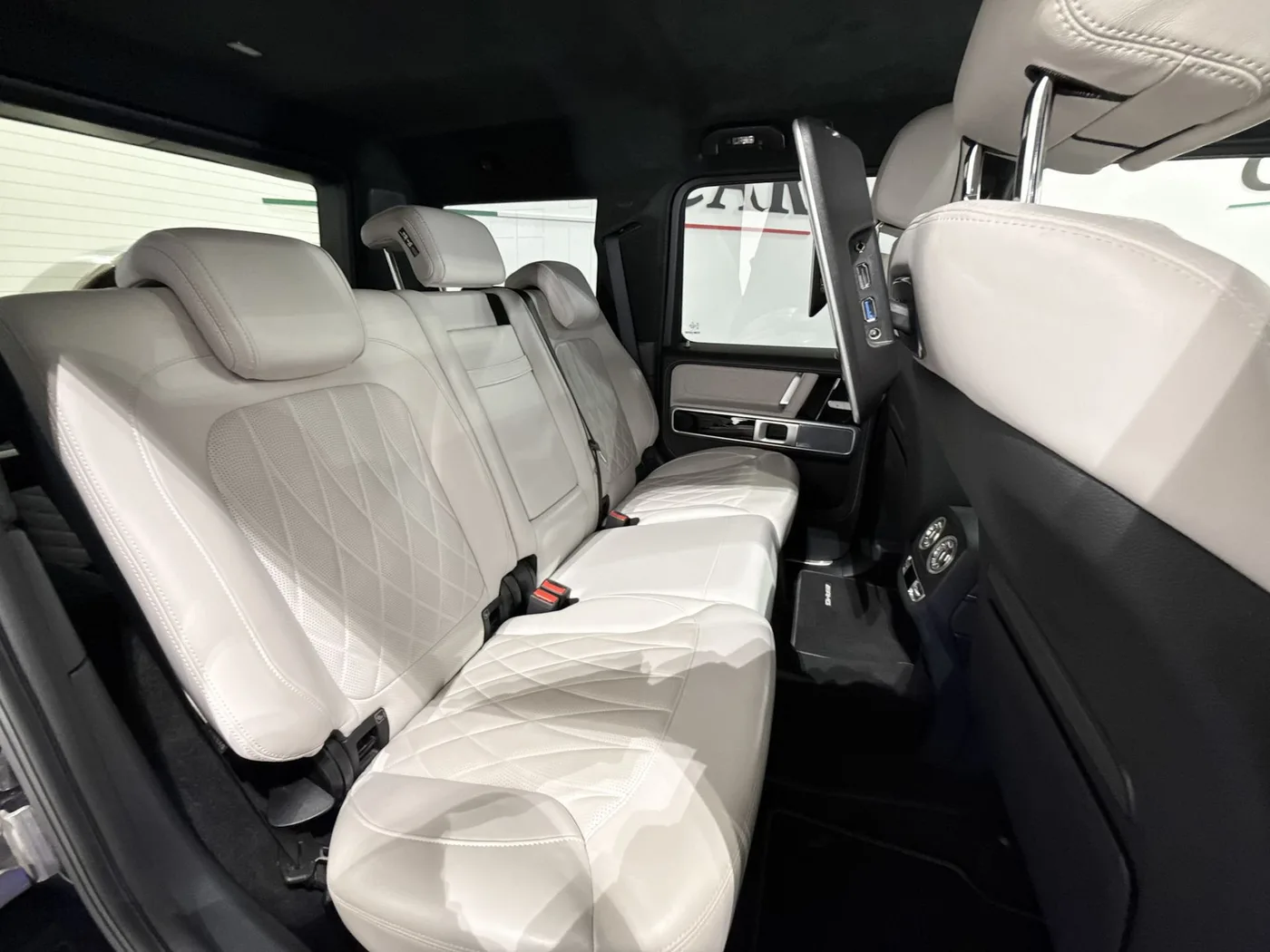 2021 Brabus G 700 angeboten von einem Supersportwagenhändler in Zibido San Giacomo, Italien, Foto 16 von 24