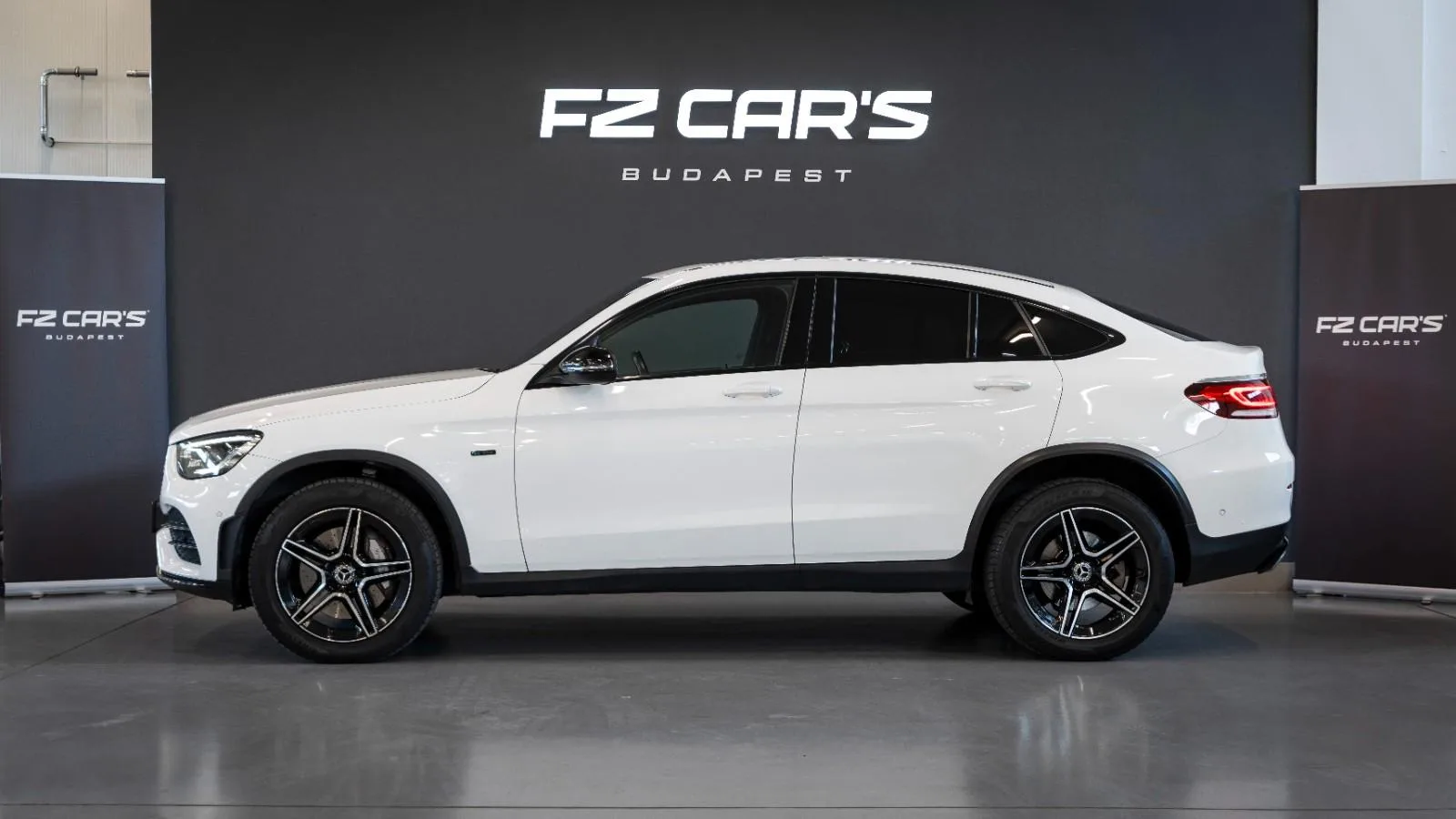 2021 Mercedes-Benz GLC 300 de 4MATIC Coupé, AMG Line, 5/13
