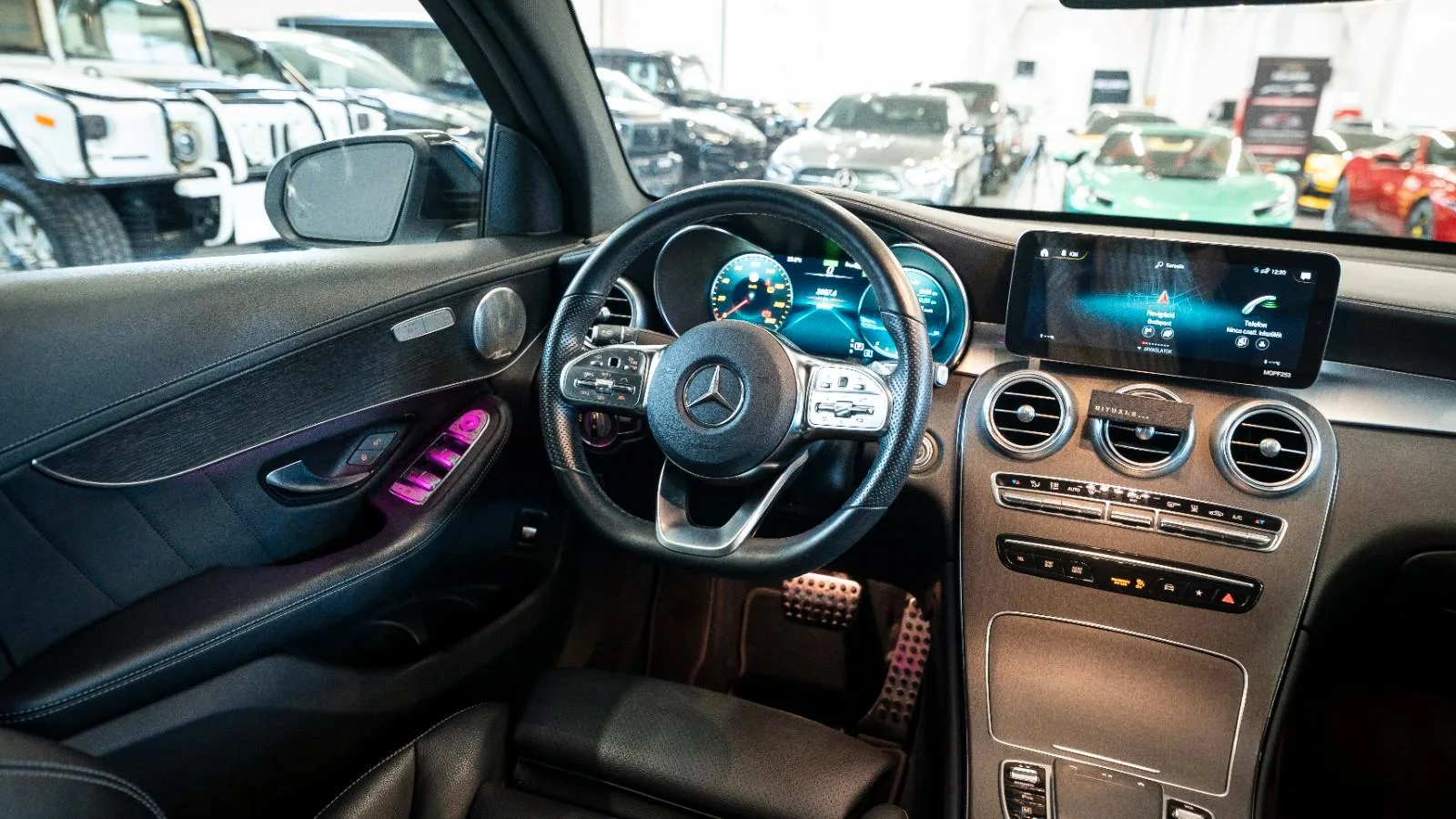 2021 Mercedes-Benz GLC 300 de 4MATIC Coupé, AMG Line, 8/13