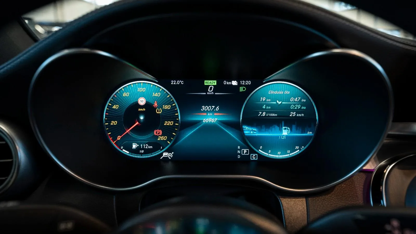 2021 Mercedes-Benz GLC 300 de 4MATIC Coupé, AMG Line, 10/13