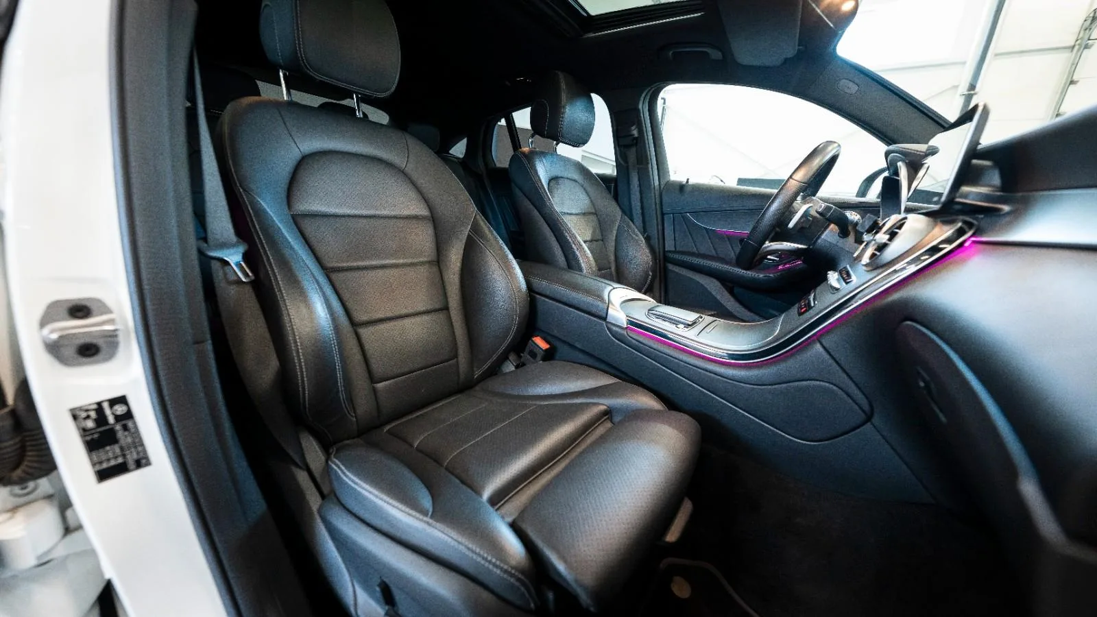 2021 Mercedes-Benz GLC 300 de 4MATIC Coupé, AMG Line, 12/13