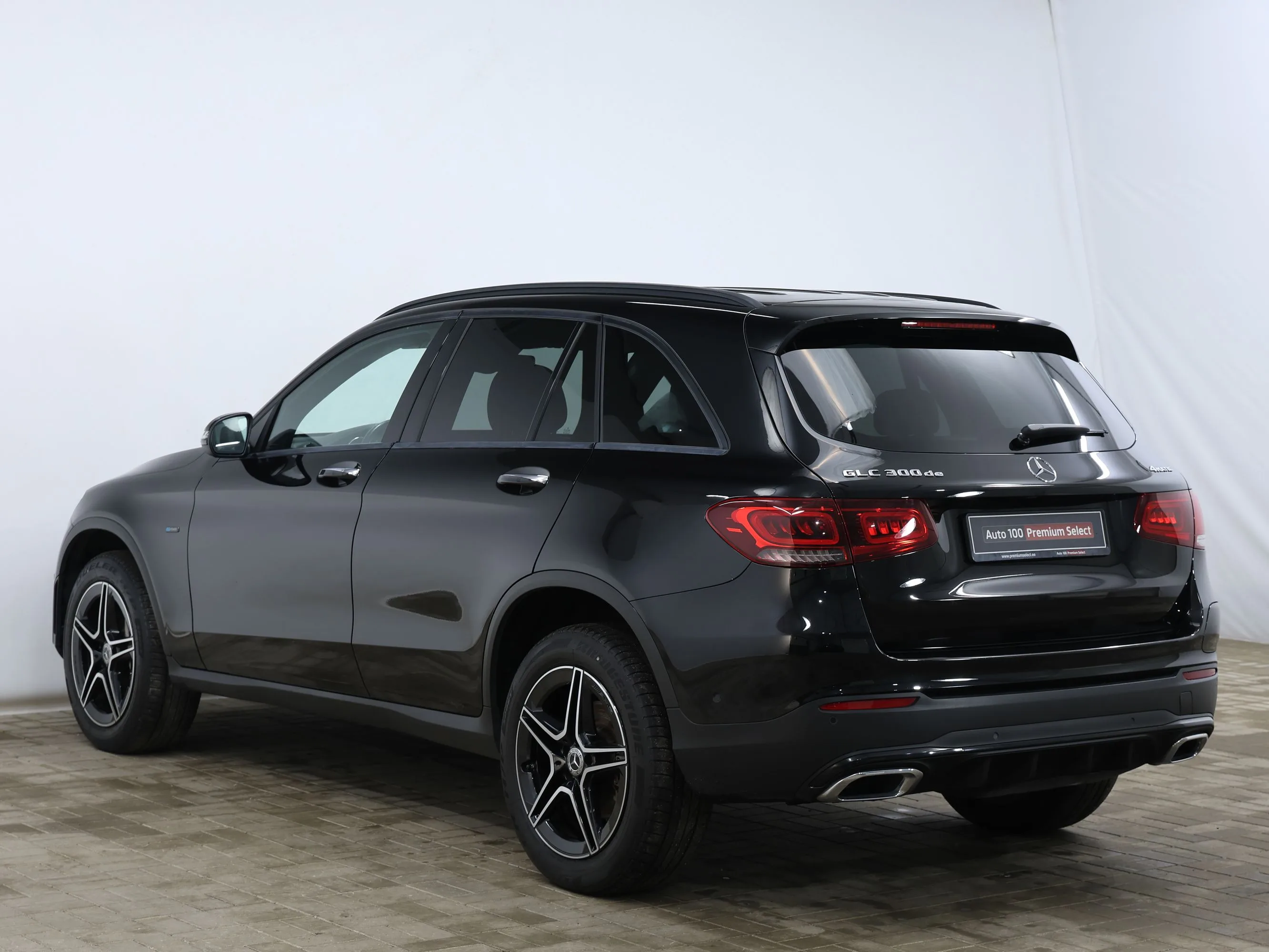 2021 Mercedes-Benz GLC 300 de 4MATIC, Night package, 4/19