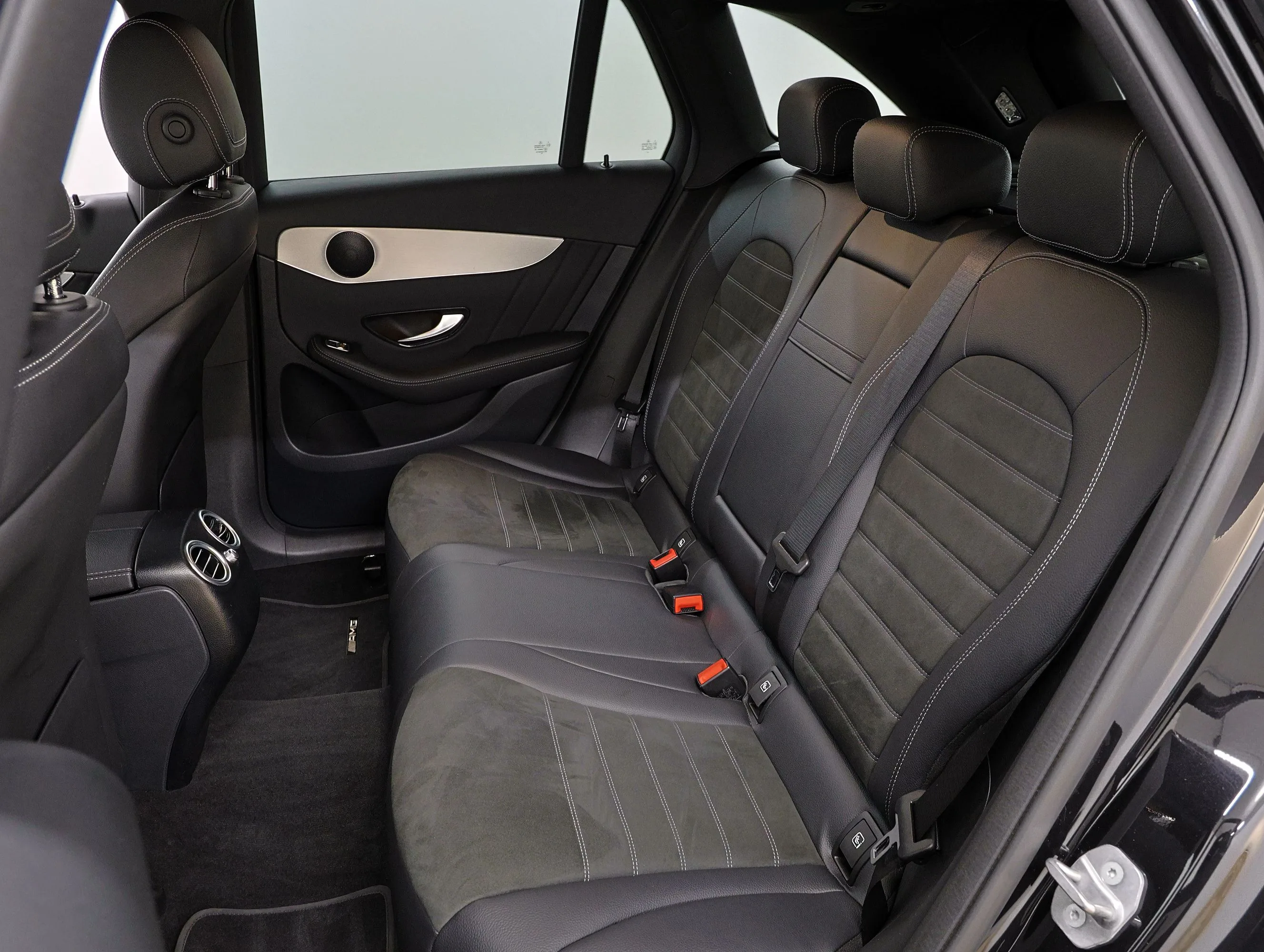 2021 Mercedes-Benz GLC 300 de 4MATIC, Night package, 11/19