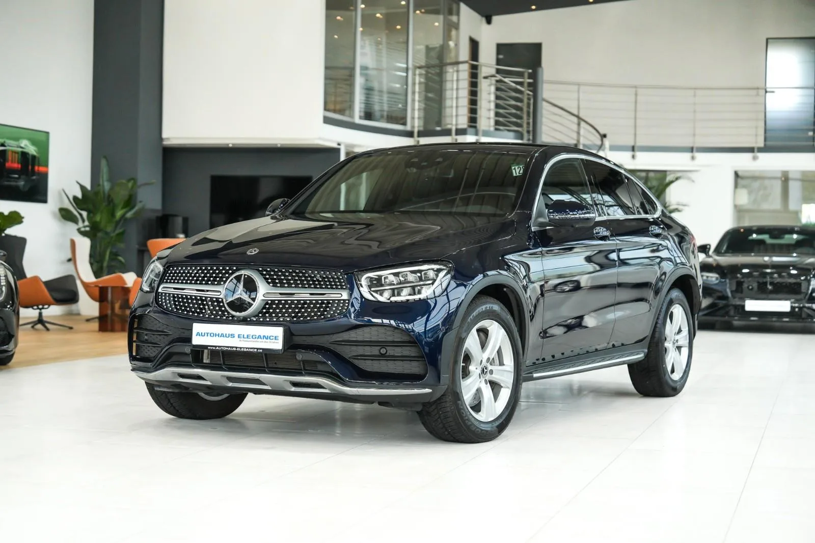 2021 Mercedes-Benz GLC 400 d 4MATIC Coupé, AMG Line angeboten von einem Fachhändler in Köln, Deutschland, Hauptfoto