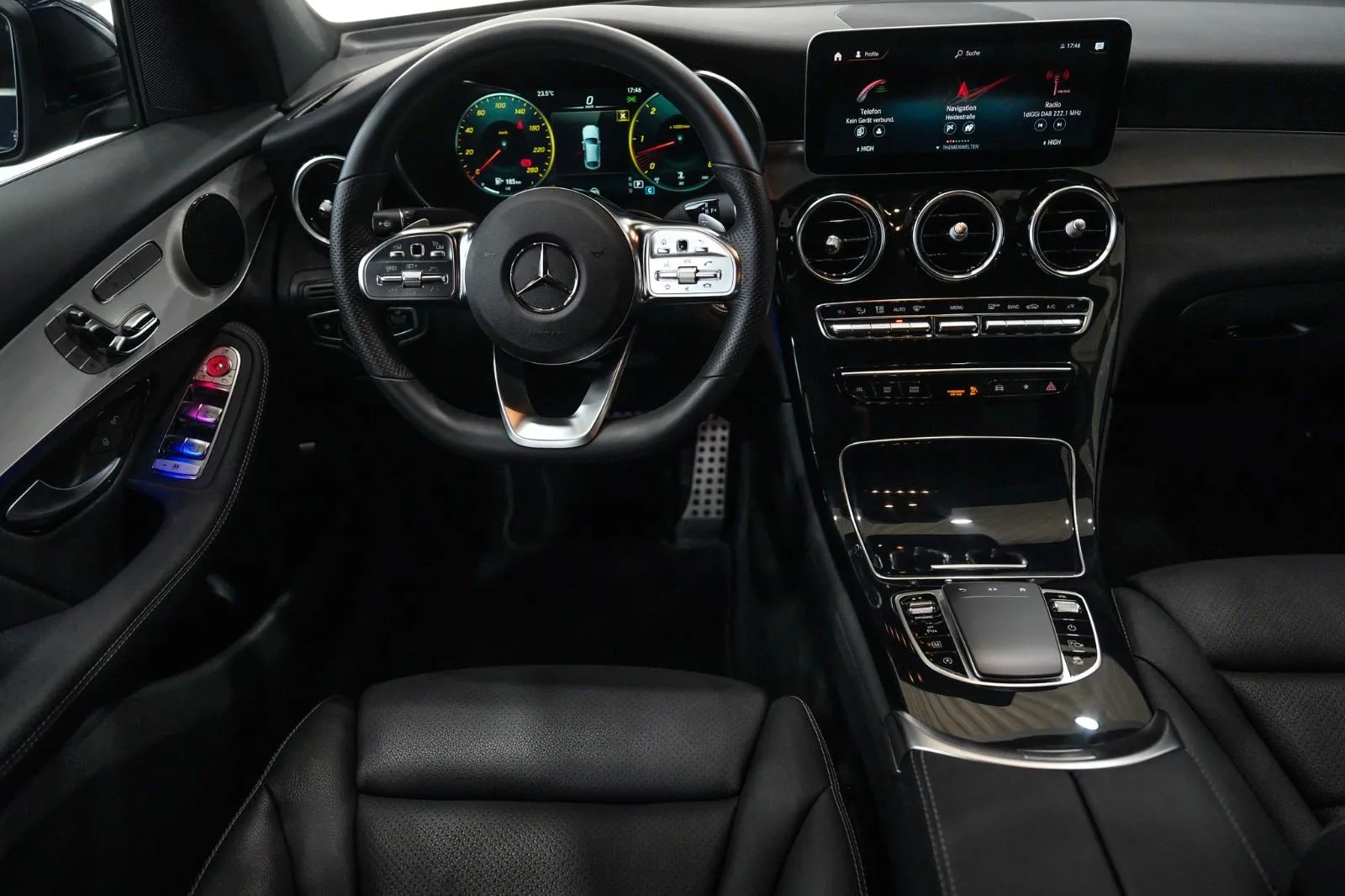 2021 Mercedes-Benz GLC 400 d 4MATIC Coupé, AMG Line, 15/24