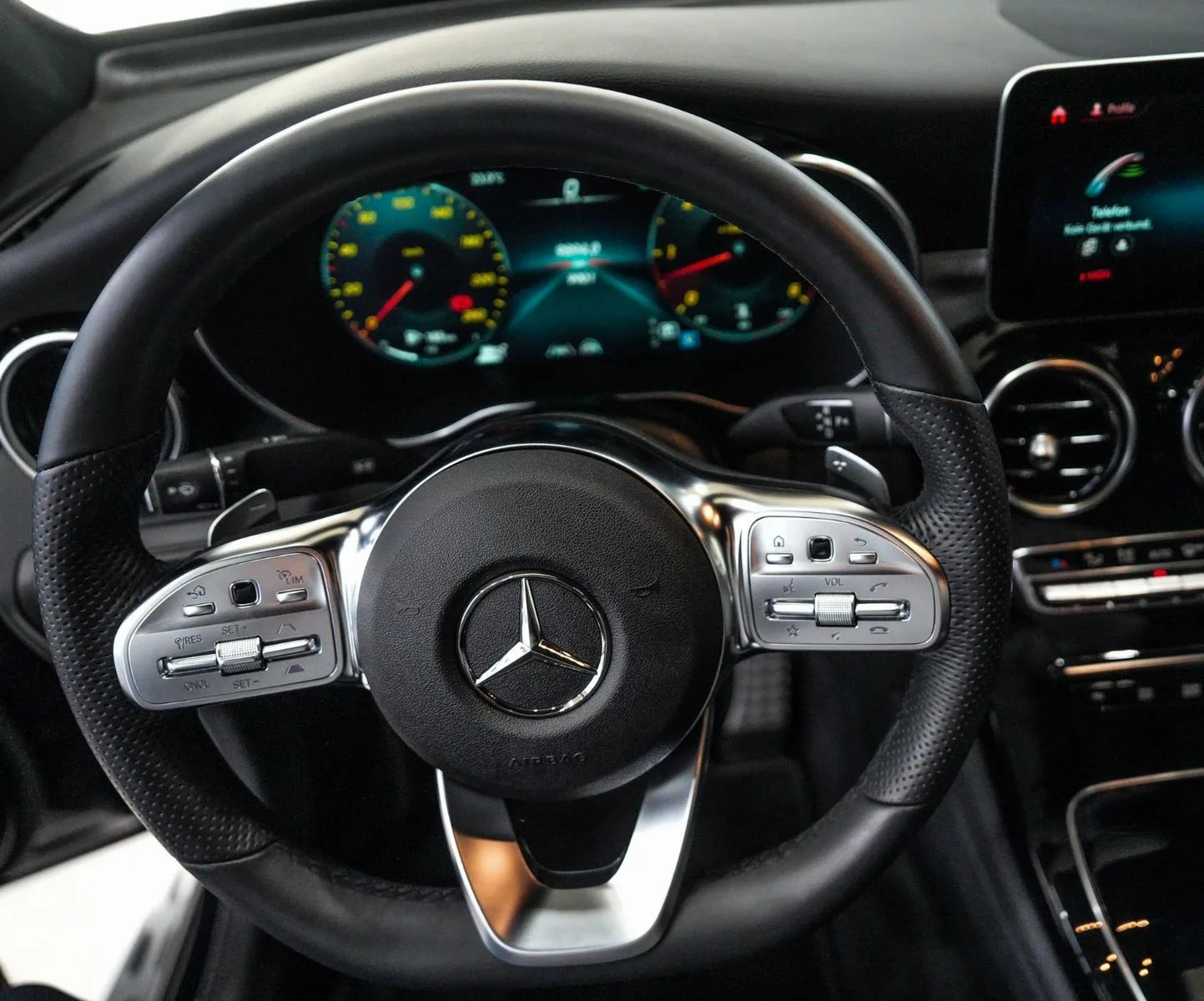 2021 Mercedes-Benz GLC 400 d 4MATIC Coupé, AMG Line, 16/24