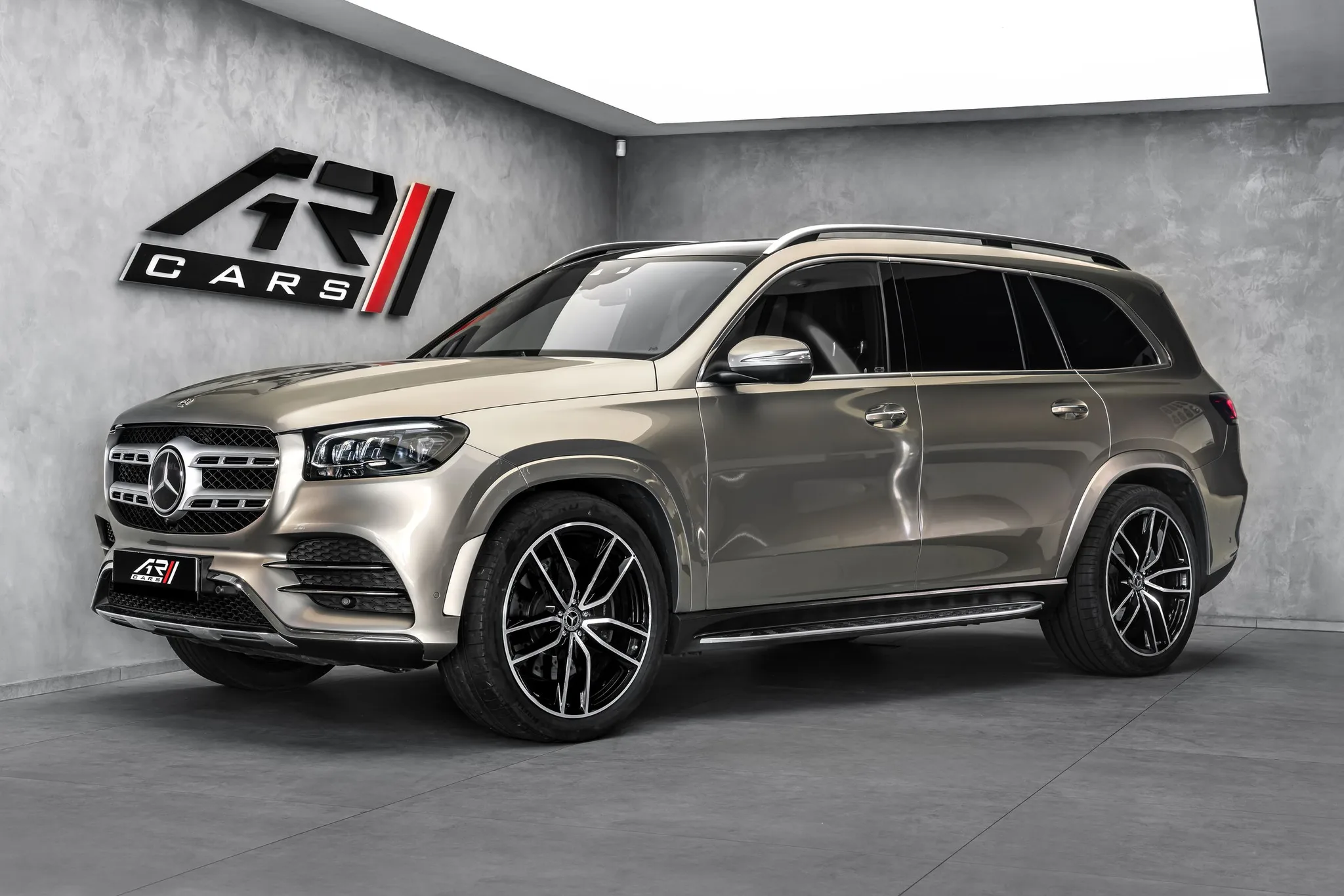 2021 Mercedes-Benz GLS 580 4MATIC, AMG Line angeboten von einem Fachhändler in Ostrava, Tschechien, Hauptfoto