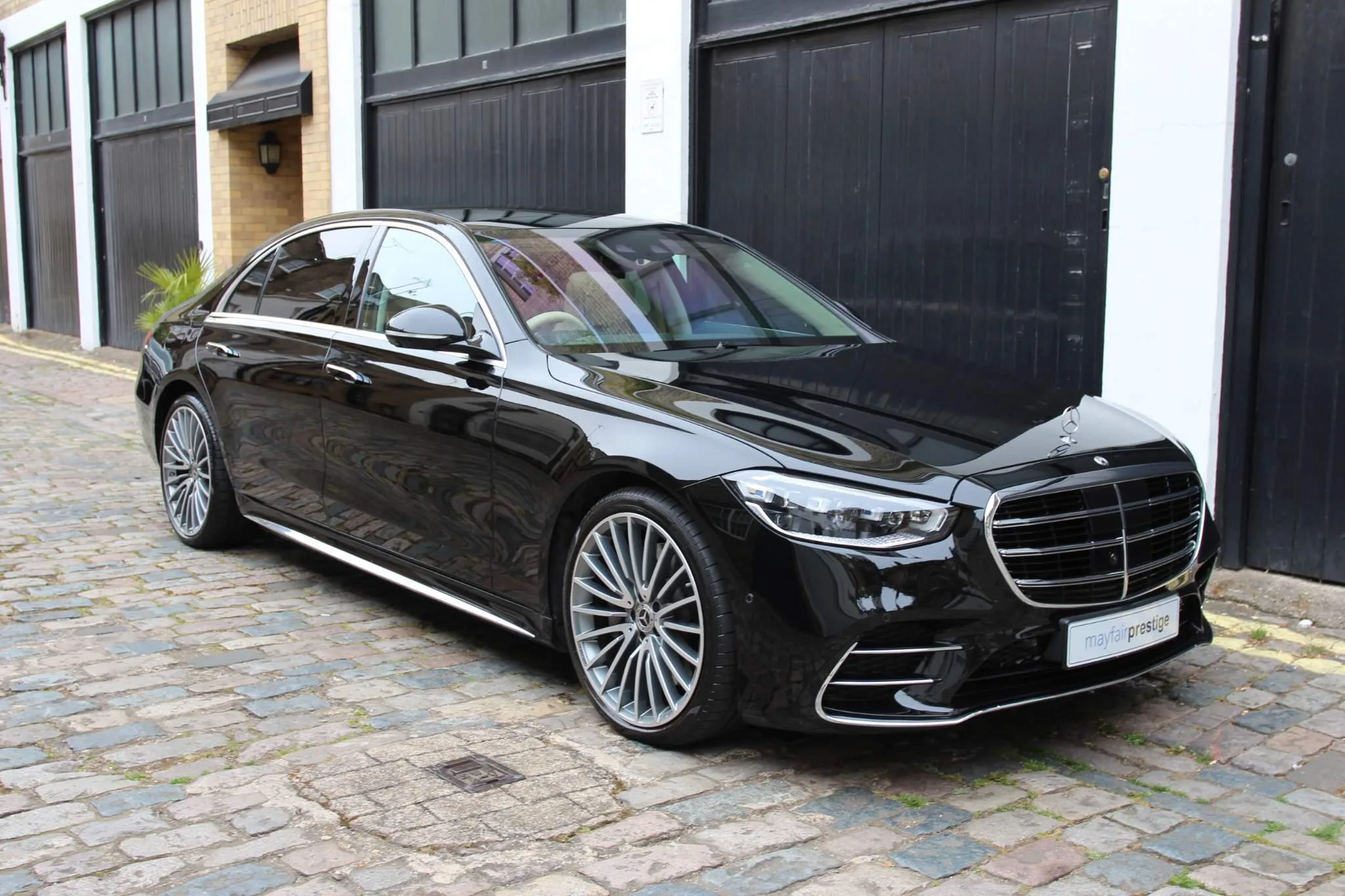 2021 Mercedes-Benz S 350 d L AMG Line Executive Premium Plus offered by a specialist dealer in London, United Kingdom, main photo