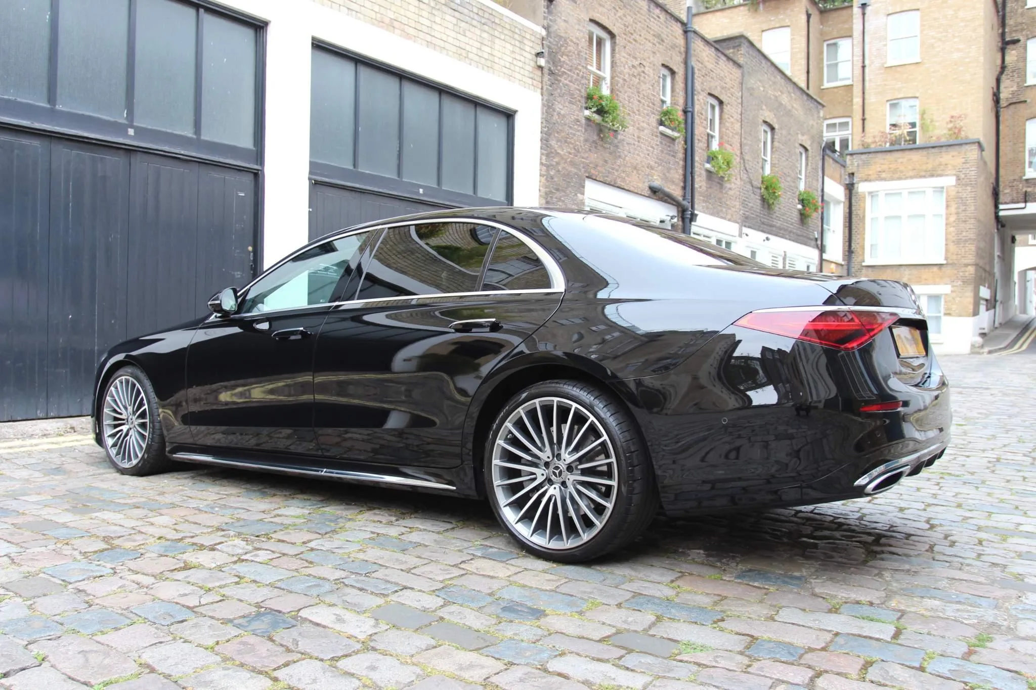 2021 Mercedes-Benz S 350 d L AMG Line Executive Premium Plus, 16/30