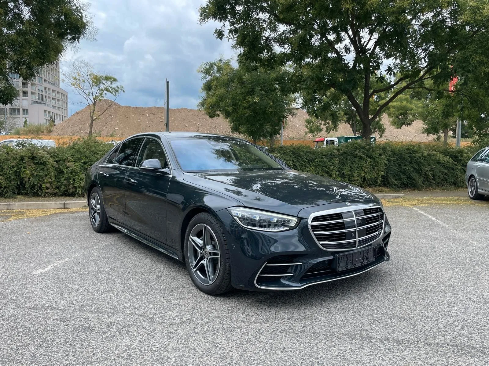 2021 Mercedes-Benz S 400 d angeboten von einem Supersportwagenhändler in Písek, Tschechien, Hauptfoto