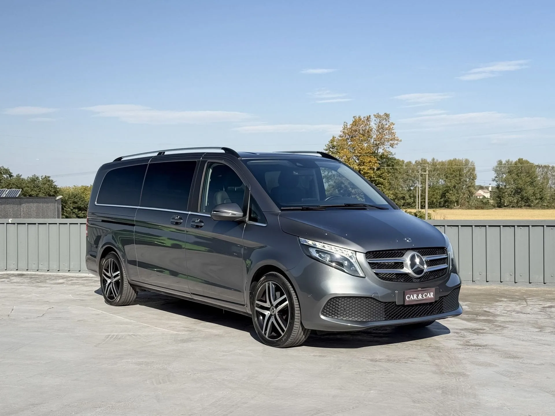 2021 Mercedes-Benz V 250 d angeboten von einem Fachhändler in Zibido San Giacomo, Italien, Hauptfoto