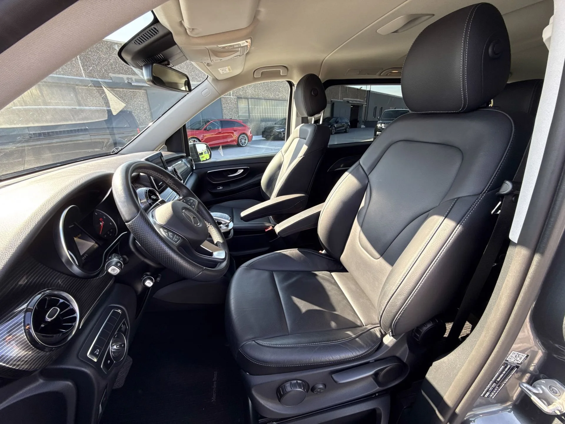 2021 Mercedes-Benz V 250 d, 8/24