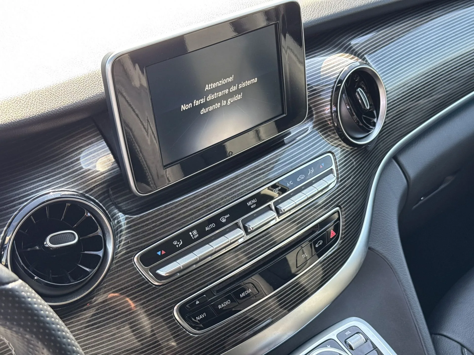 2021 Mercedes-Benz V 250 d, 10/24