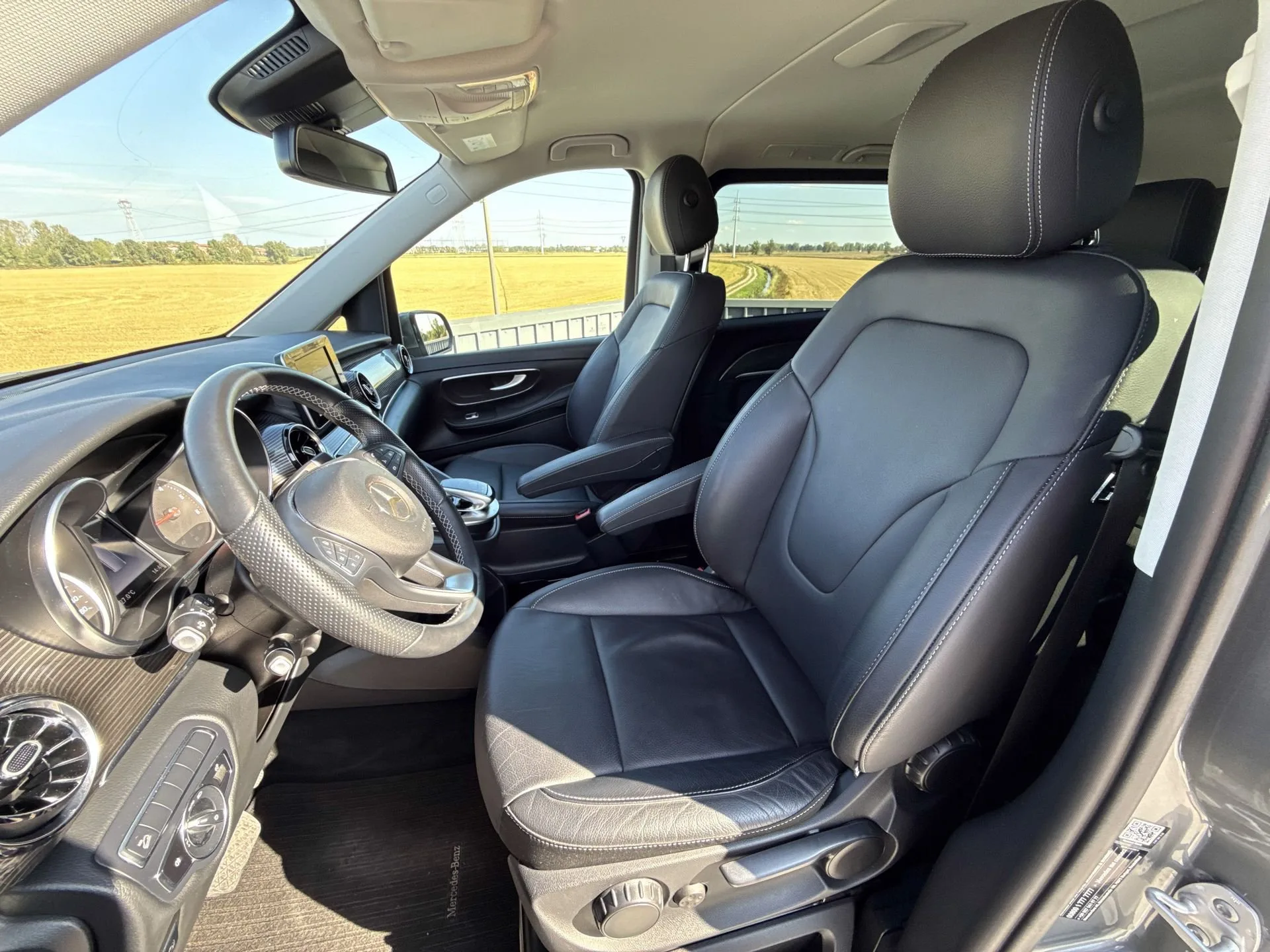 2021 Mercedes-Benz V 250 d, 13/24