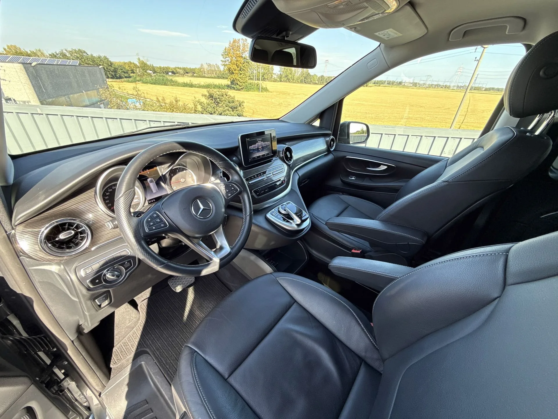 2021 Mercedes-Benz V 250 d, 14/24