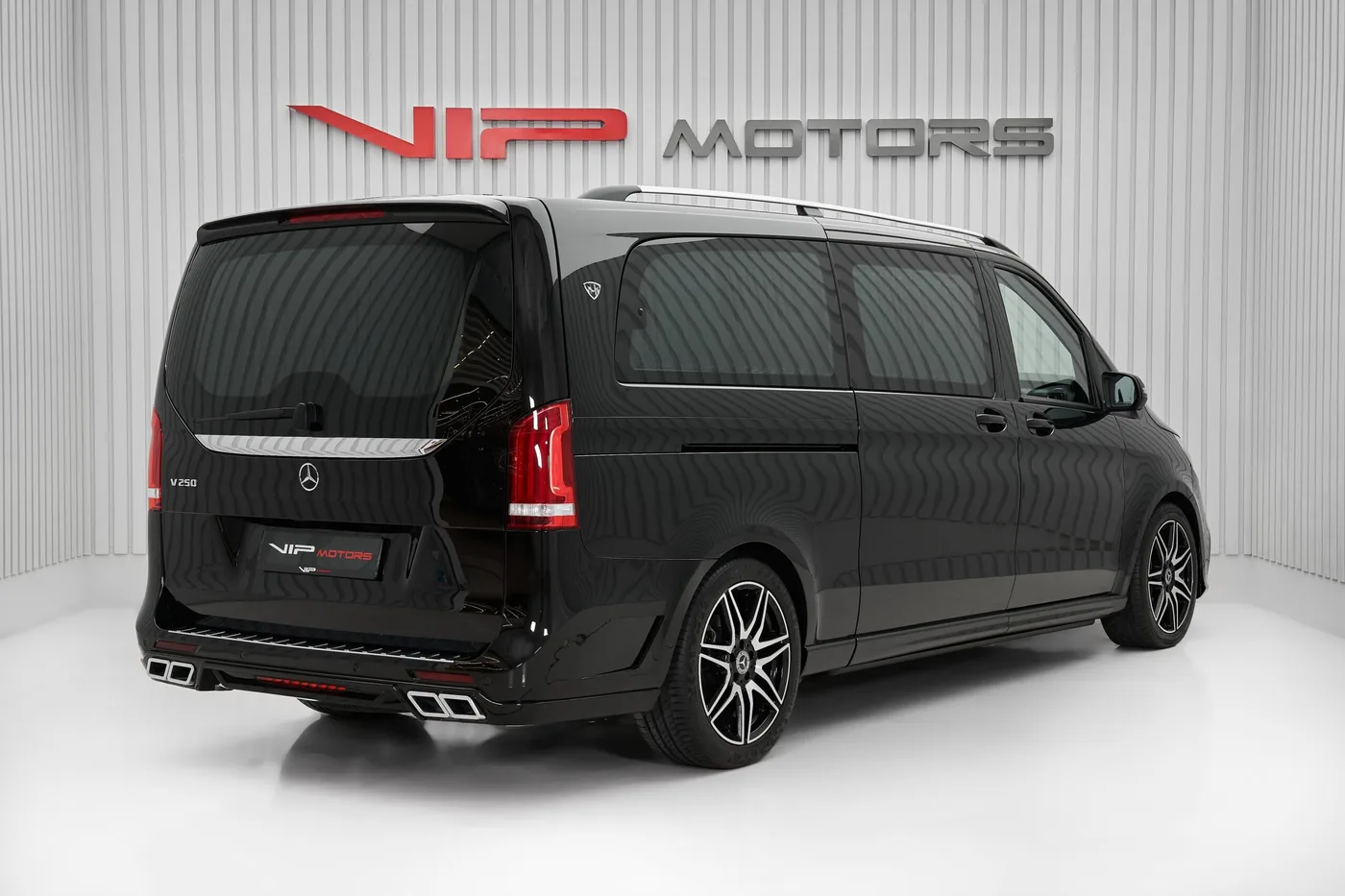 2021 Mercedes-Benz V 250 VVIP angeboten von einem Fachhändler in Dubai, Vereinigte Arabische Emirate, Foto 6 von 10