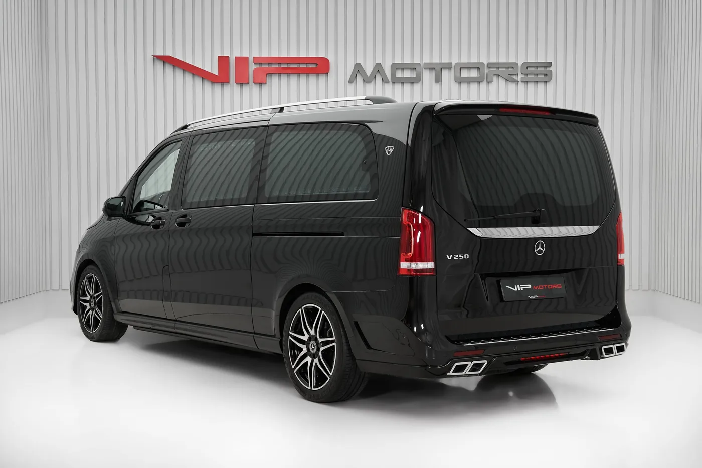 2021 Mercedes-Benz V 250 VVIP angeboten von einem Fachhändler in Dubai, Vereinigte Arabische Emirate, Foto 7 von 10