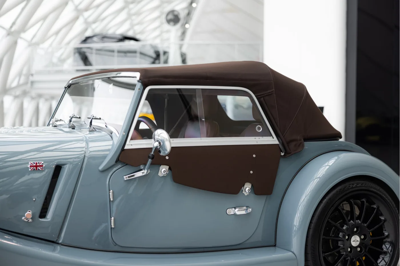 2021 Morgan Plus Six angeboten von einem offiziellen McLaren und Morgan-Vertragshändler in Utrecht, Niederlande, Foto 9 von 25