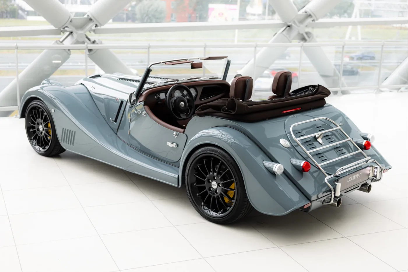 2021 Morgan Plus Six angeboten von einem offiziellen McLaren und Morgan-Vertragshändler in Utrecht, Niederlande, Foto 13 von 25