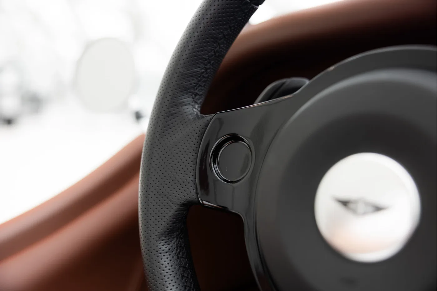 2021 Morgan Plus Six angeboten von einem offiziellen McLaren und Morgan-Vertragshändler in Utrecht, Niederlande, Foto 23 von 25