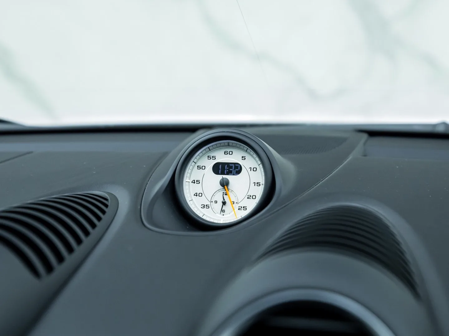 2021 Porsche 718 Cayman GT4, 28/30