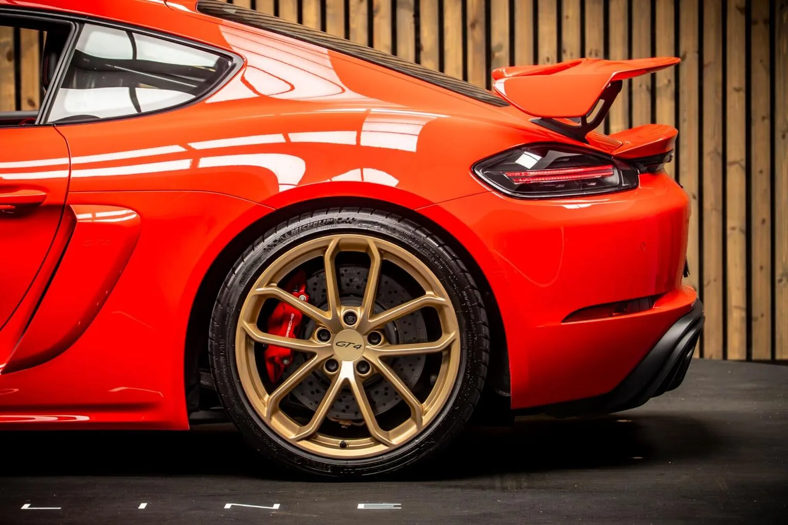 2021 Porsche 718 Cayman GT4, 17/30