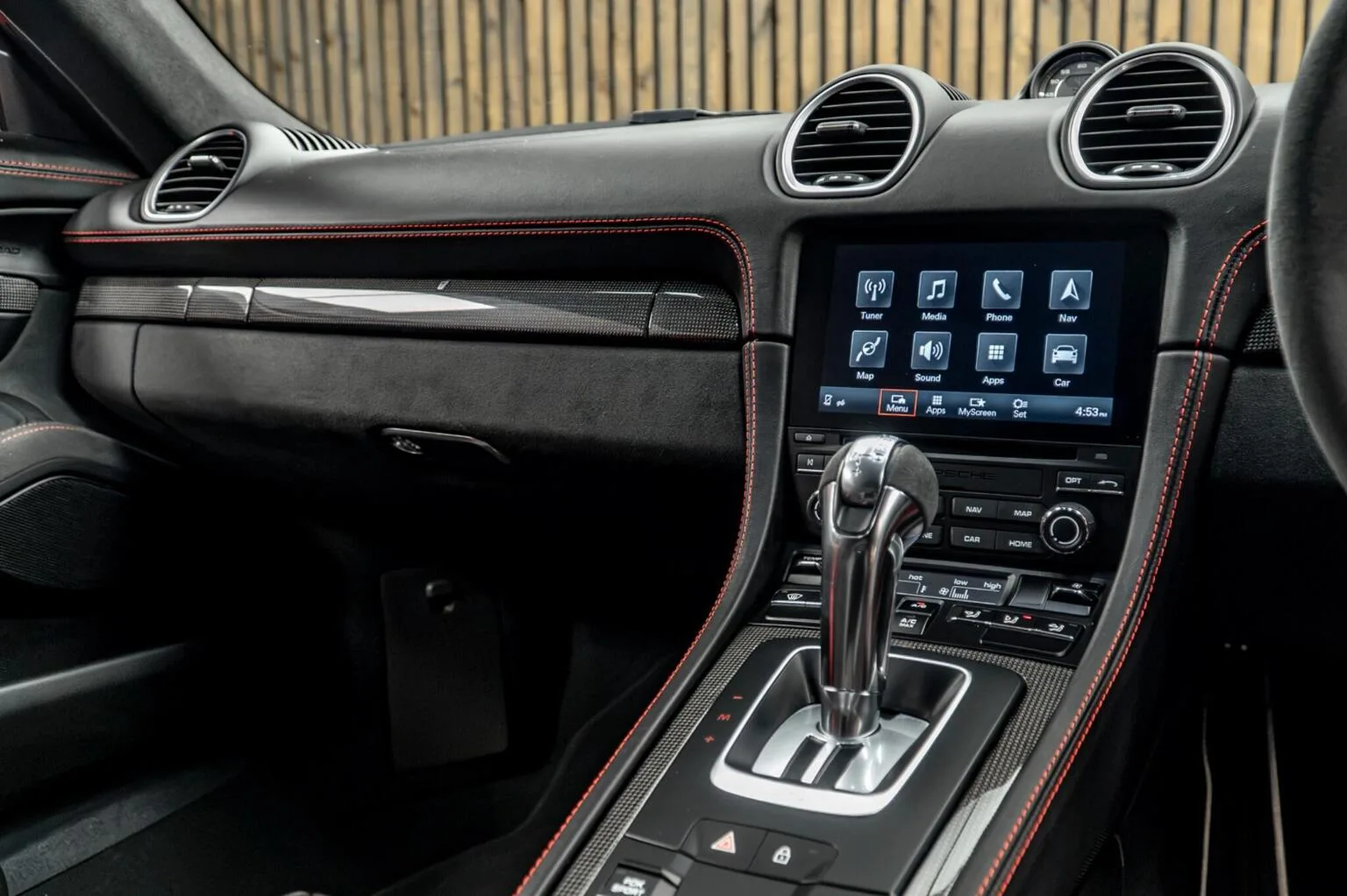 2021 Porsche 718 Cayman GT4, 25/30