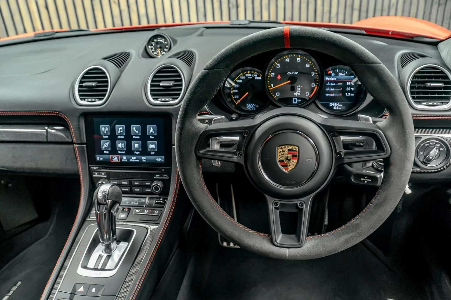 2021 Porsche 718 Cayman GT4, 26/30